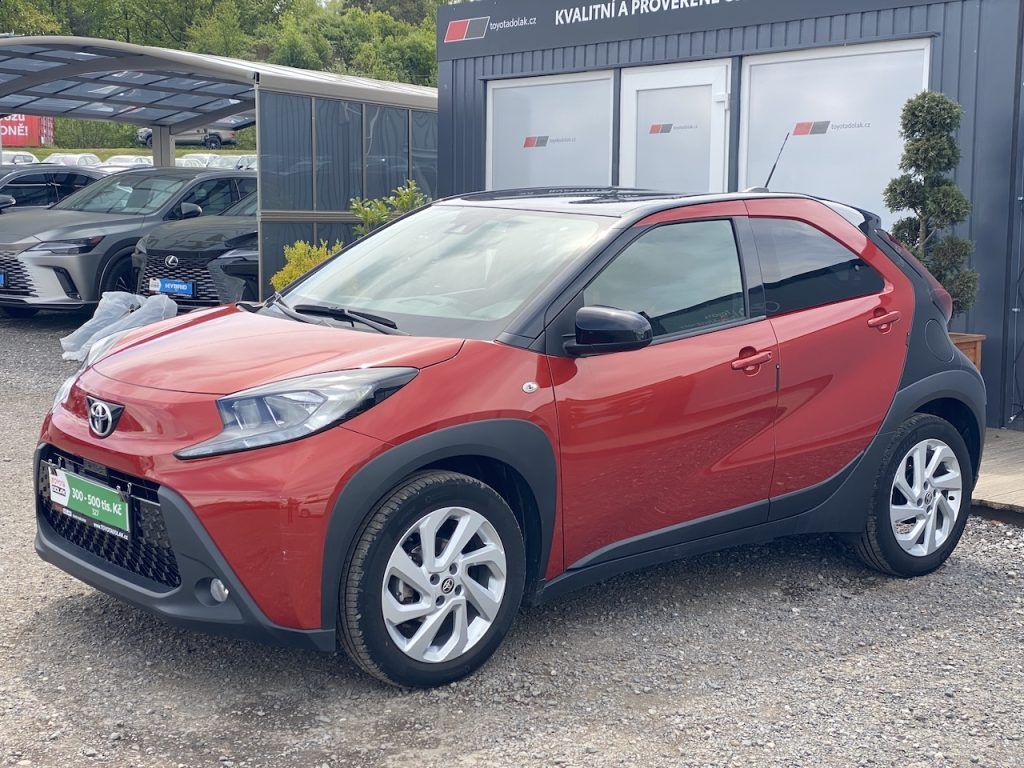 Toyota Aygo, 1.0i, ČR, Style Tech, automat - fotka 3