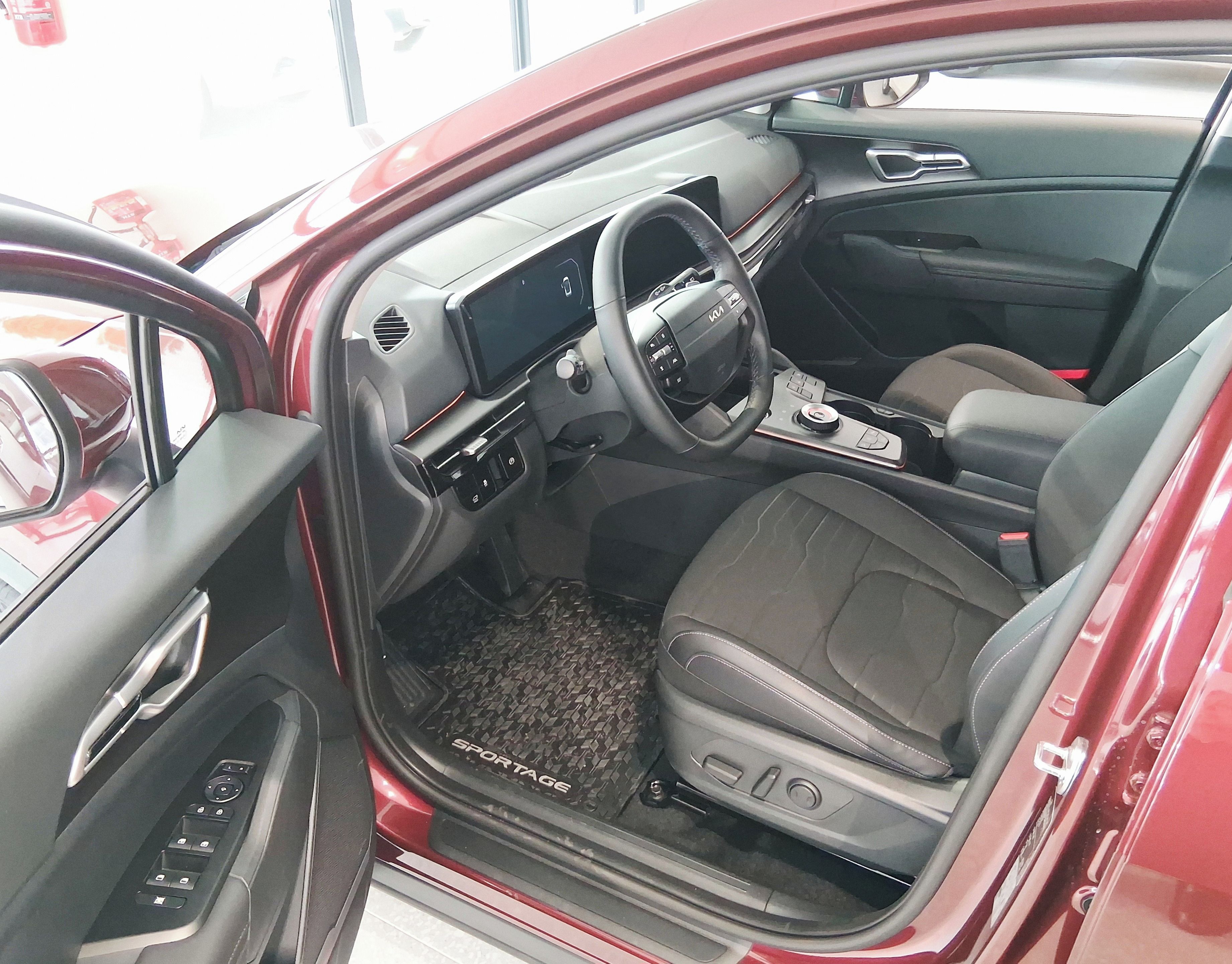 Kia Sportage, 1.6 TGDI 110 Kw - fotka 6