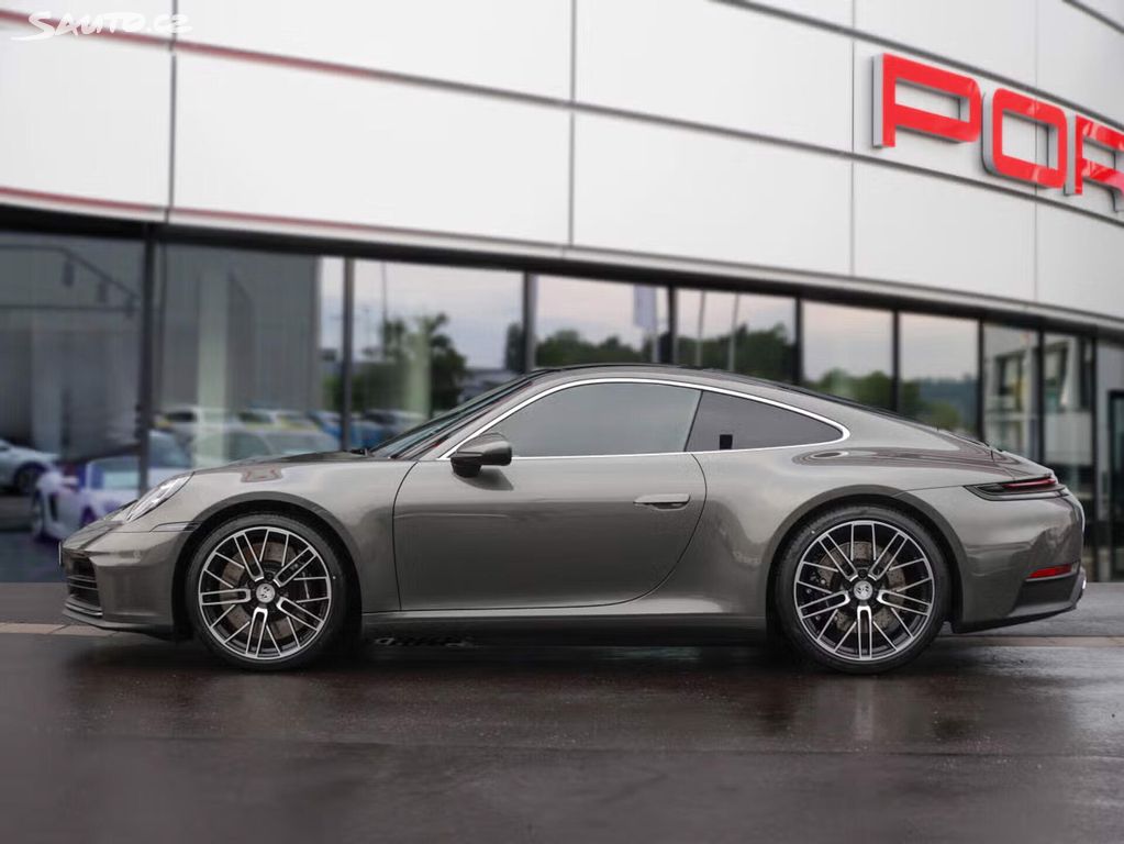 Porsche 911 Carrera 4S Lift Chrono BOSE | Sauto.cz