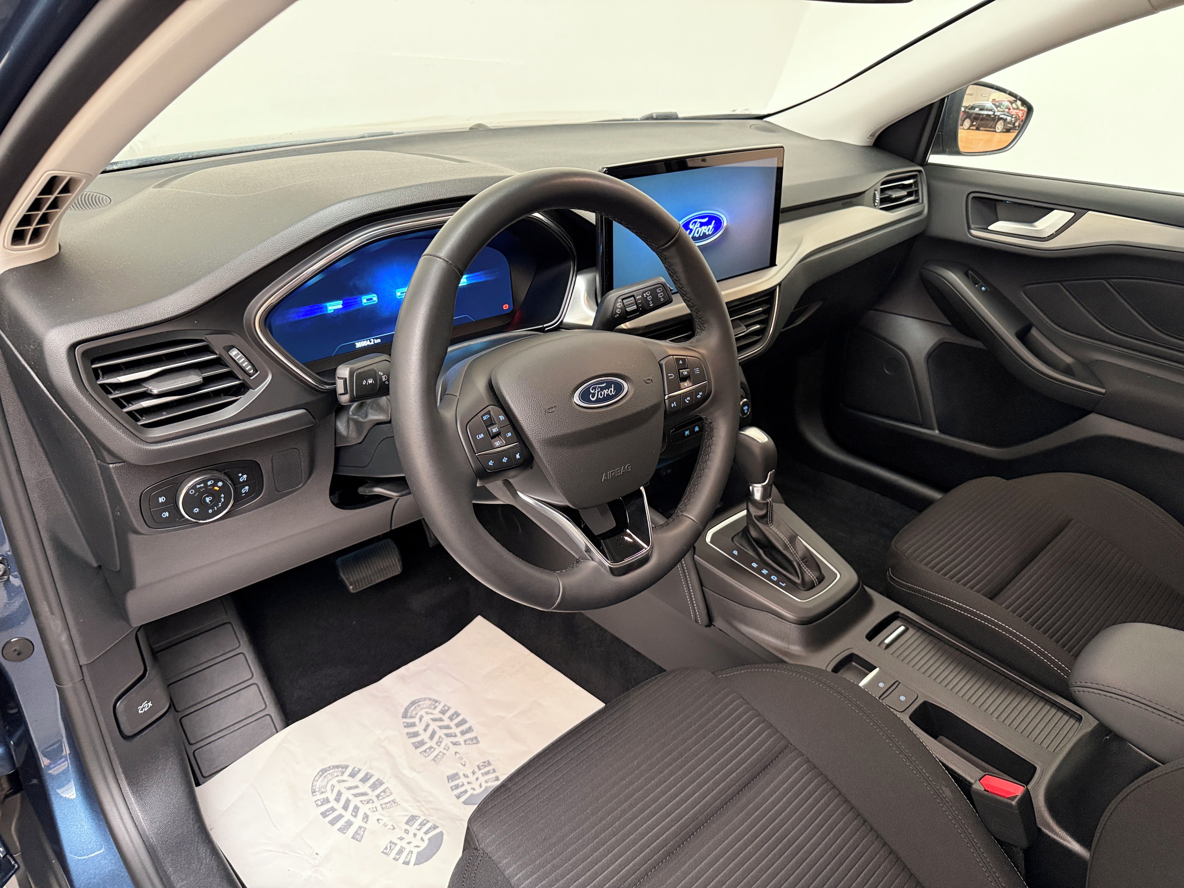 Ford Focus, 1.0 EcoBoost mHEV 114kW Titani - fotka 5