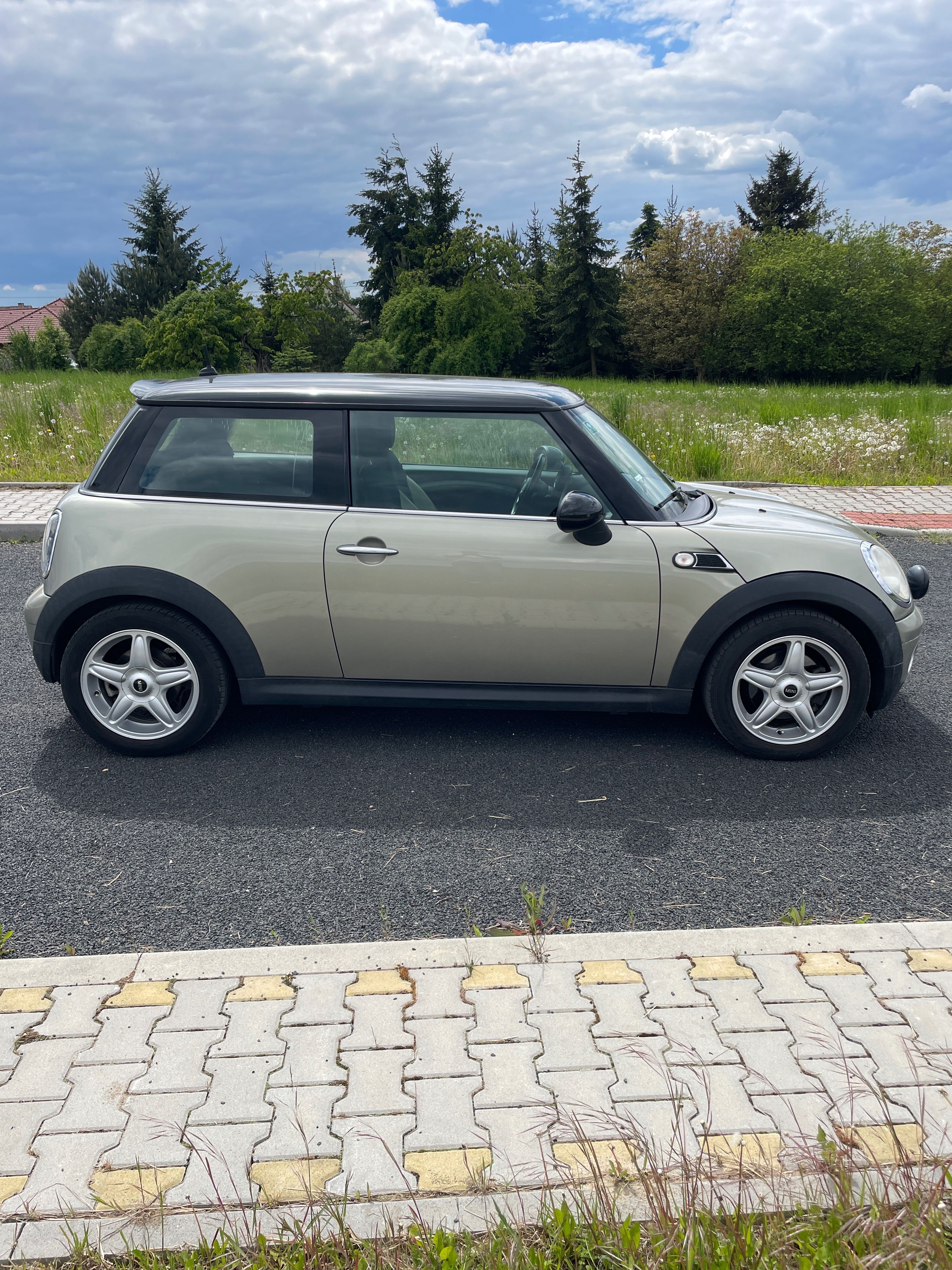 Mini Cooper, Mini Cooper 1.6, 88kW, krásný - fotka 5