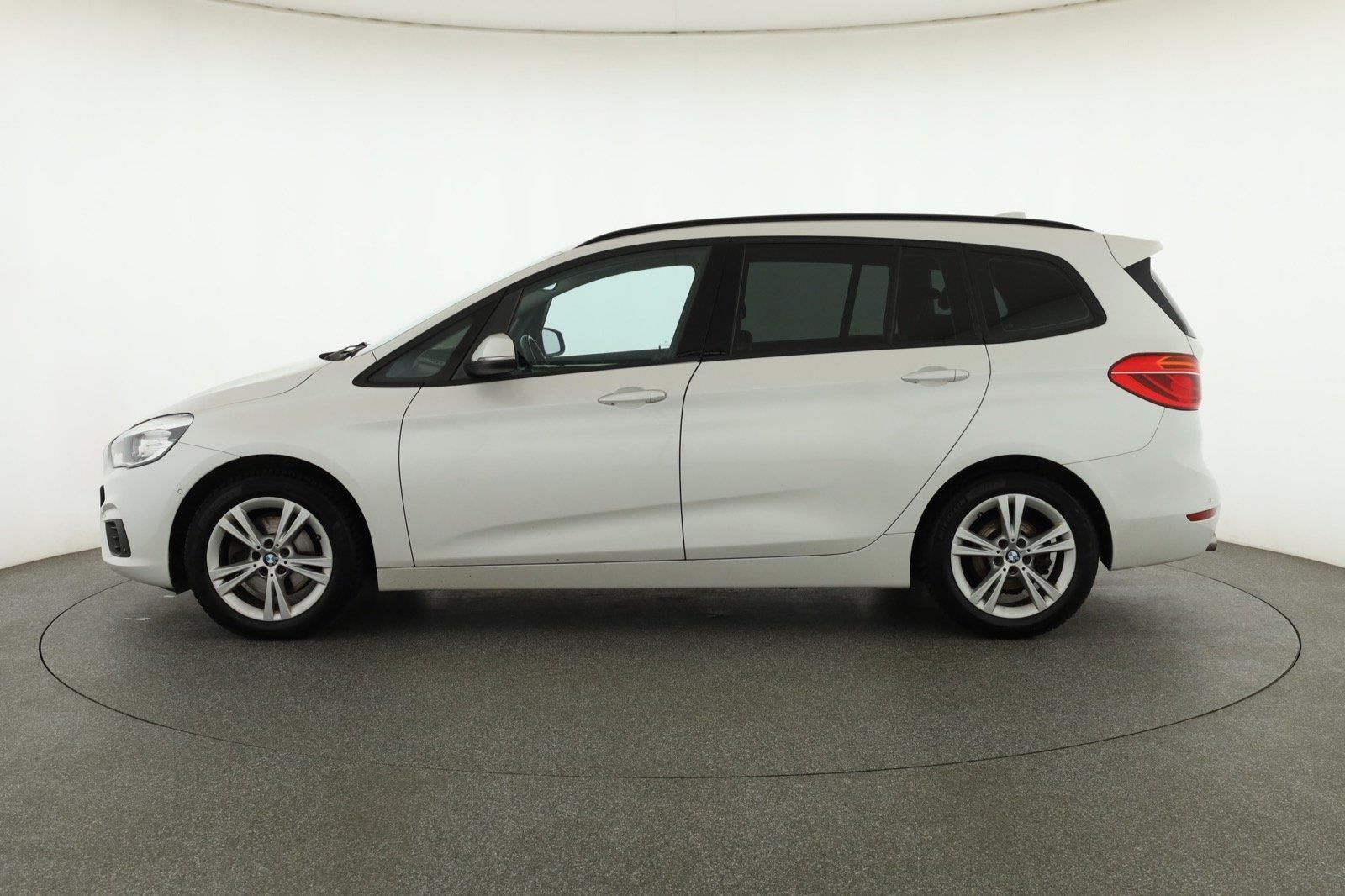 BMW Řada 2, 218d Gran Tourer, Serv.kniha - fotka 3