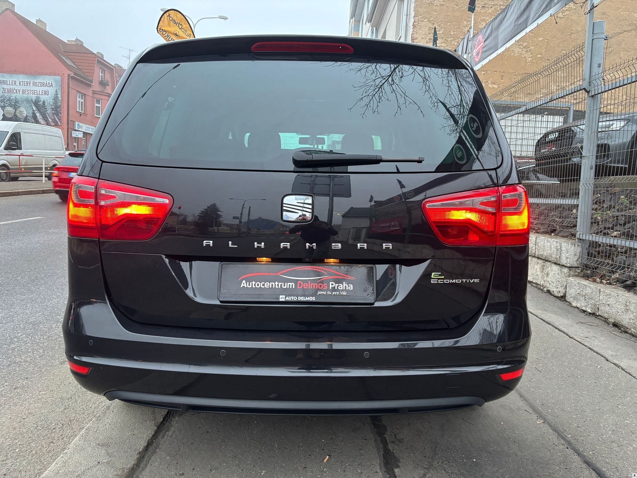 Seat Alhambra, 2.0TDi-103kW/STYLE/7MÍST/MAN6/ - fotka 4