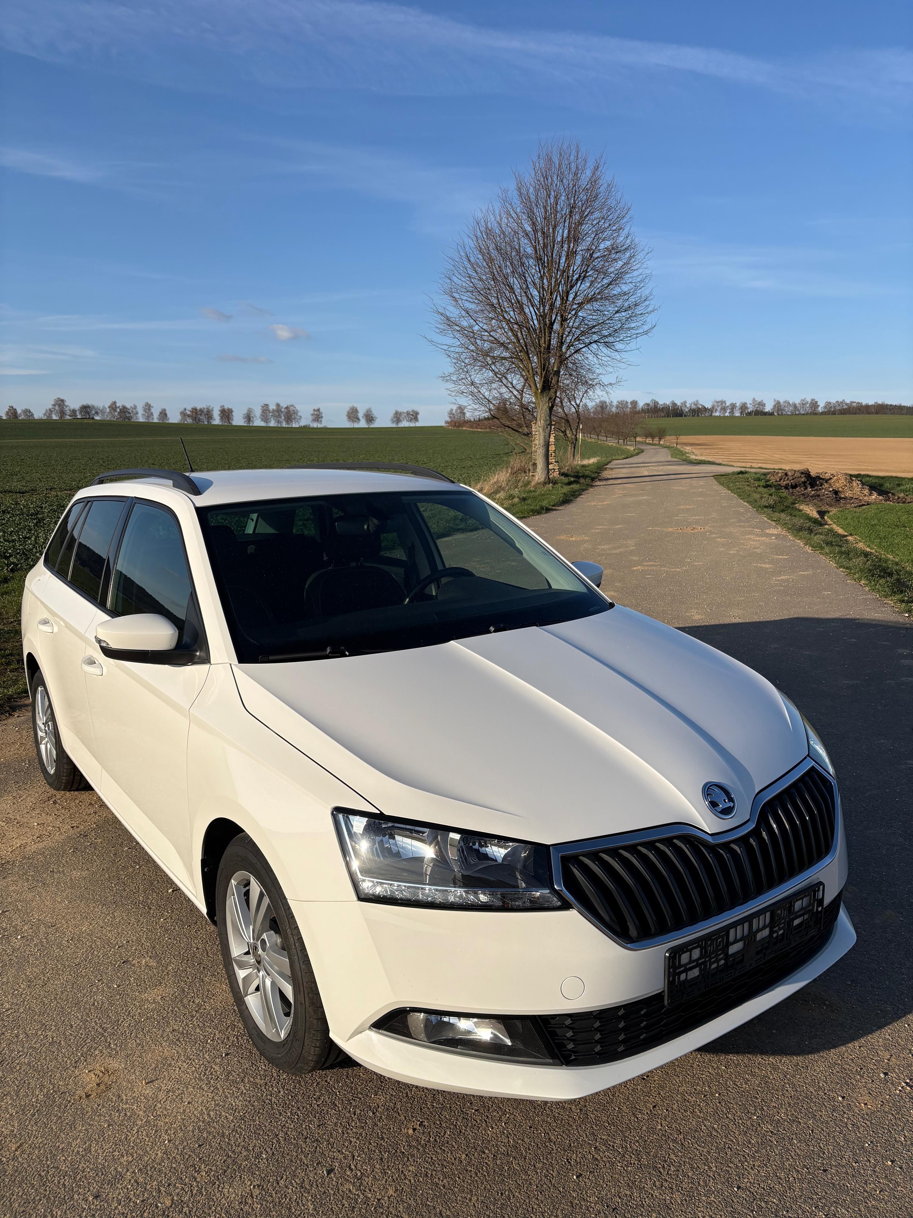 Škoda Fabia, ŠKODA FABIE COMBI TOUR - fotka 3