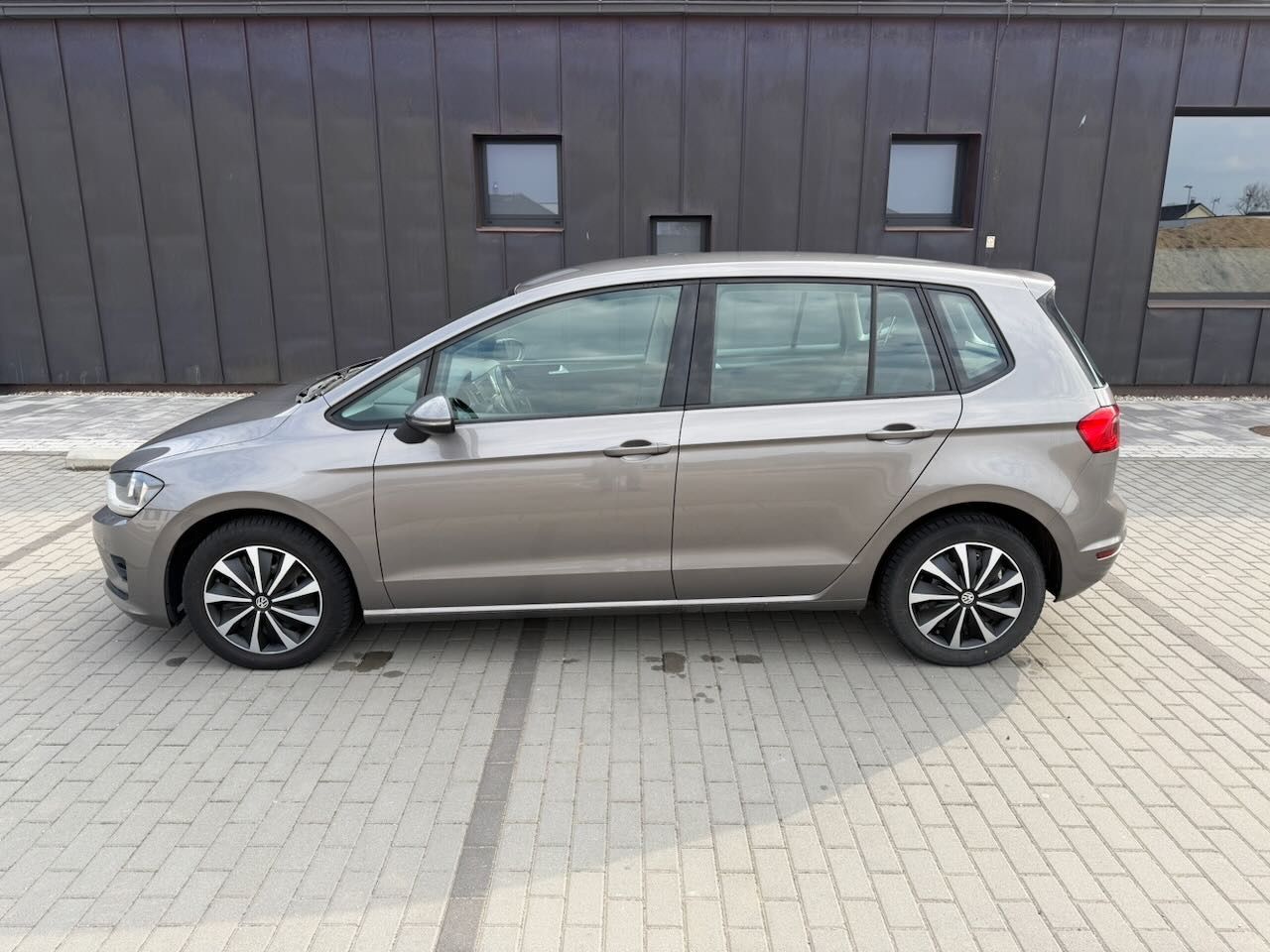 Volkswagen Golf Sportsvan, Volkswagen Golf Sportsvan 1.6 - fotka 2