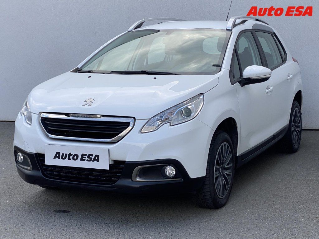 Peugeot 2008, 1.2i,1.maj,ČR,autoAC - fotka 3