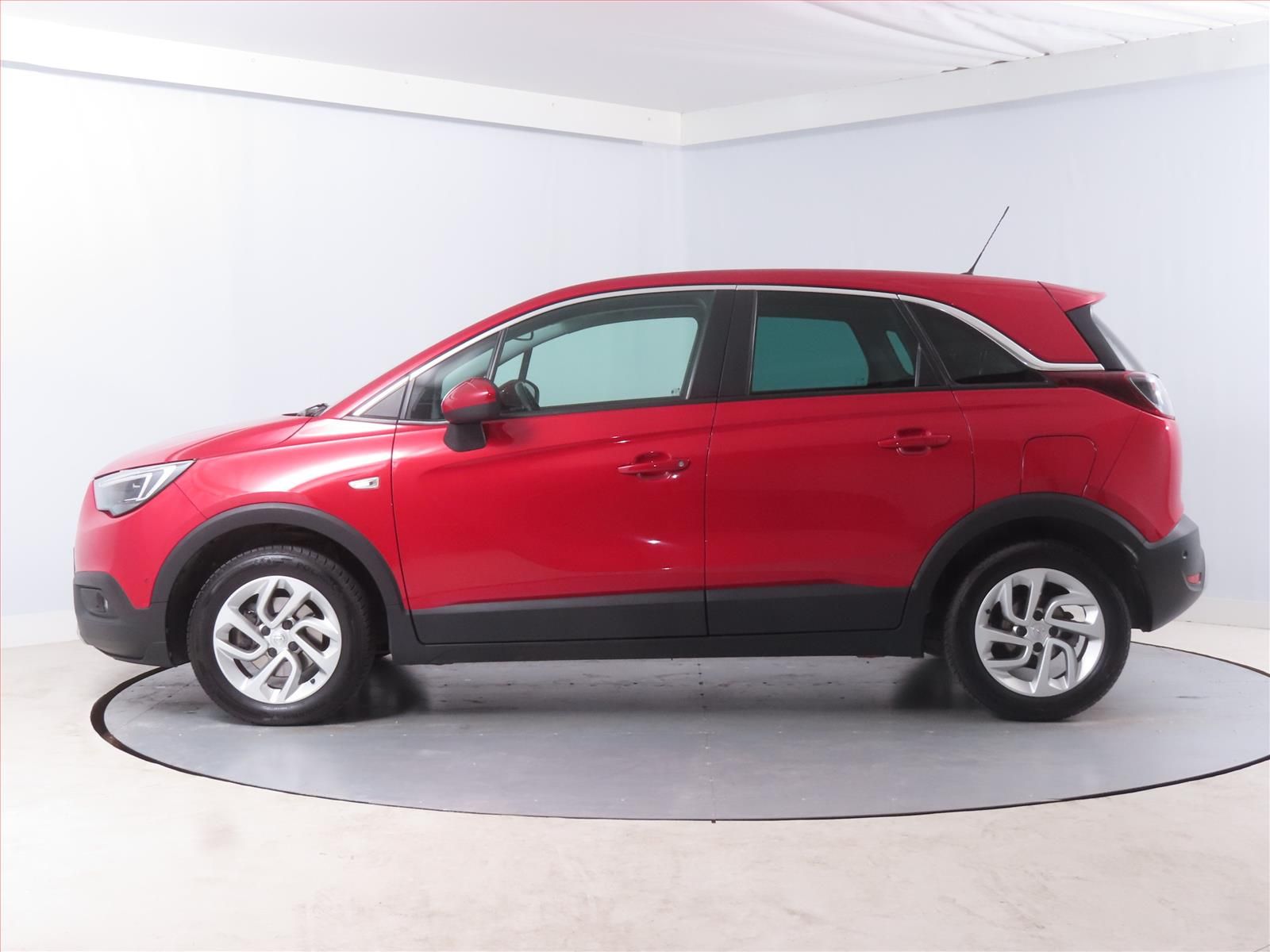 Opel Crossland, 1.2 Turbo, Automat, ČR,1.maj - fotka 3