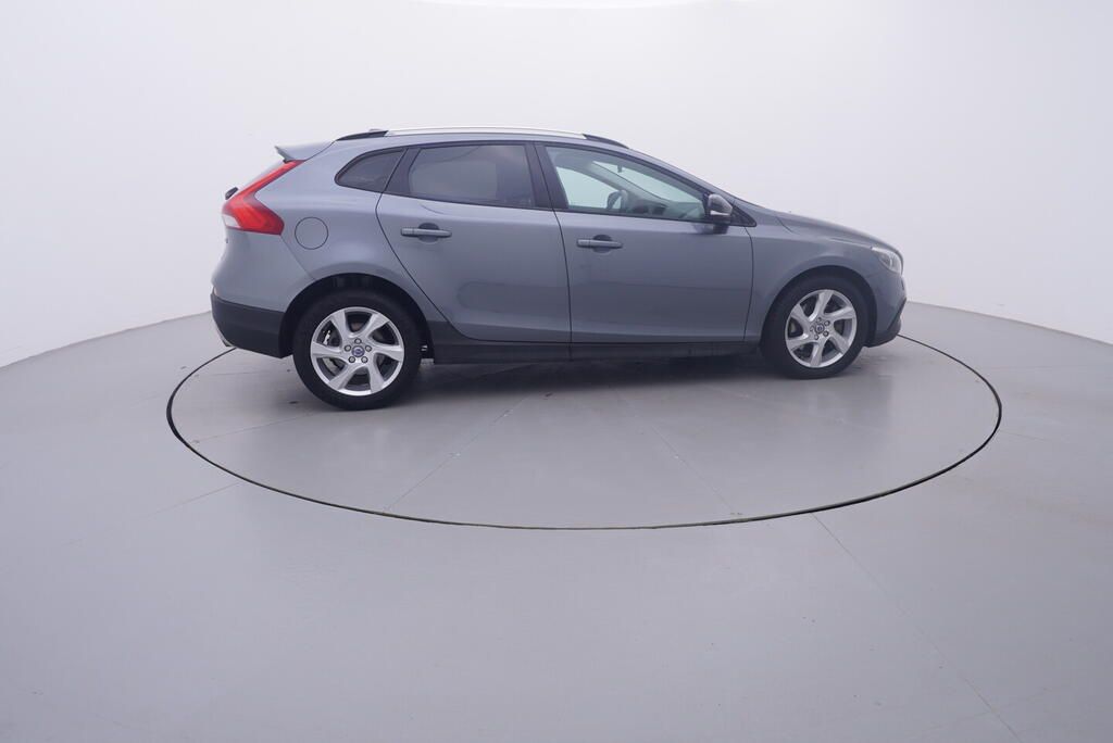 Volvo V40, Momentum 2.0 D3 110 kW - fotka 6