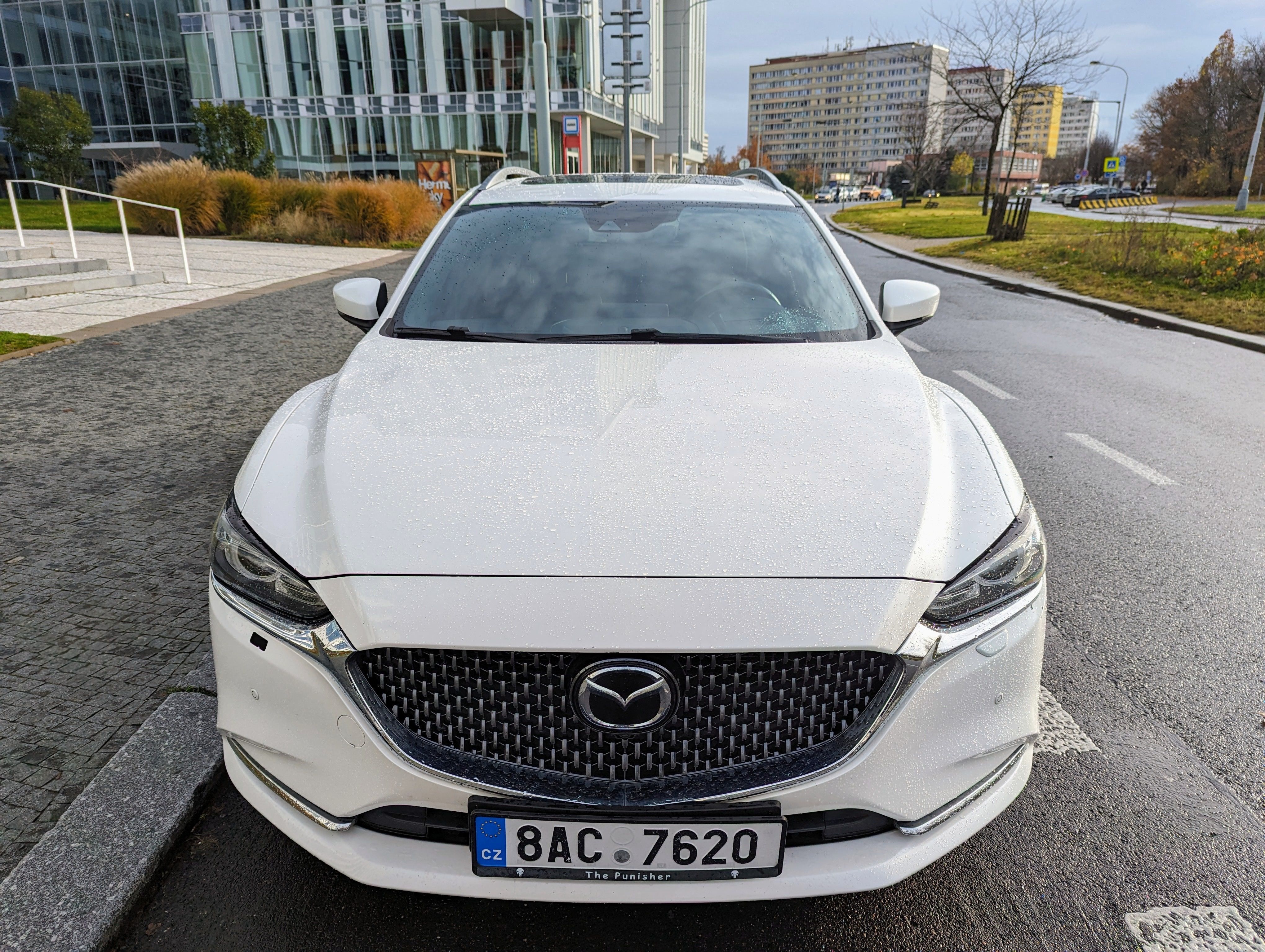 Mazda 6, 2.2 D, 360,AUTOMAT,TOP VYBAVA - fotka 3