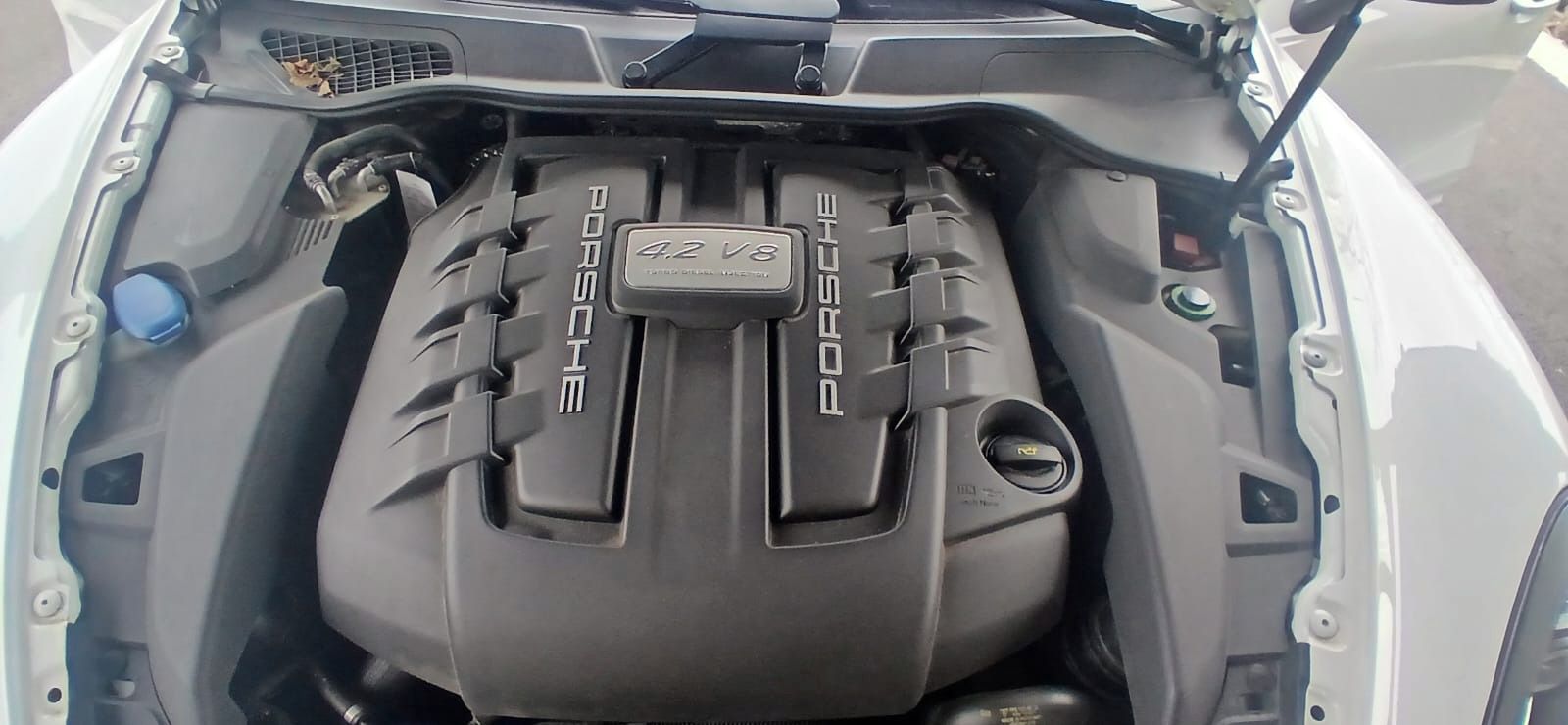Porsche Cayenne, S DIESEL 4.2 V8 283kW 4X4 - fotka 6