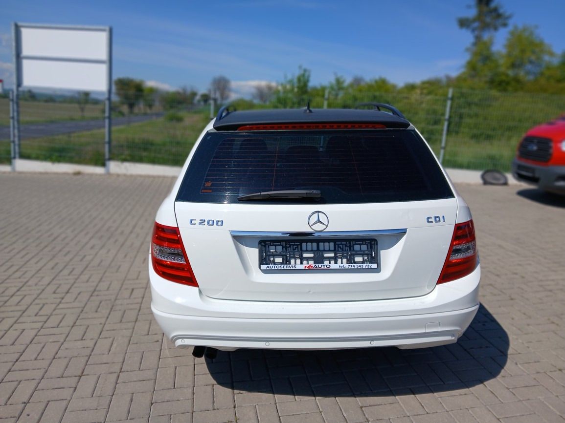 Mercedes-Benz Třídy C, C 200 2,2 CDI - fotka 4