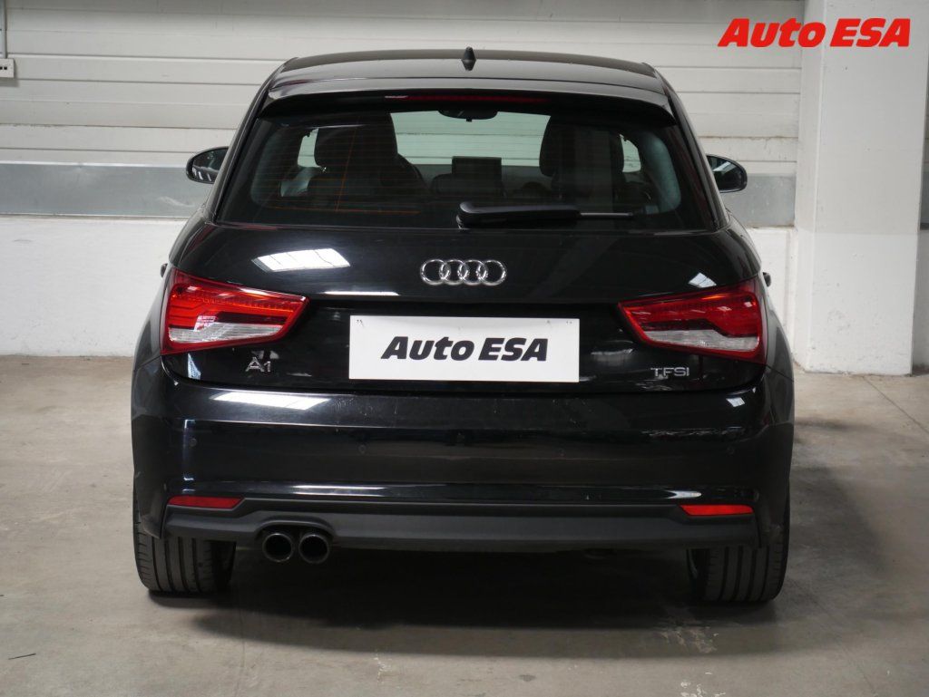 Audi A1, 1.4 Tsi,AT,bixen,AC - fotka 5