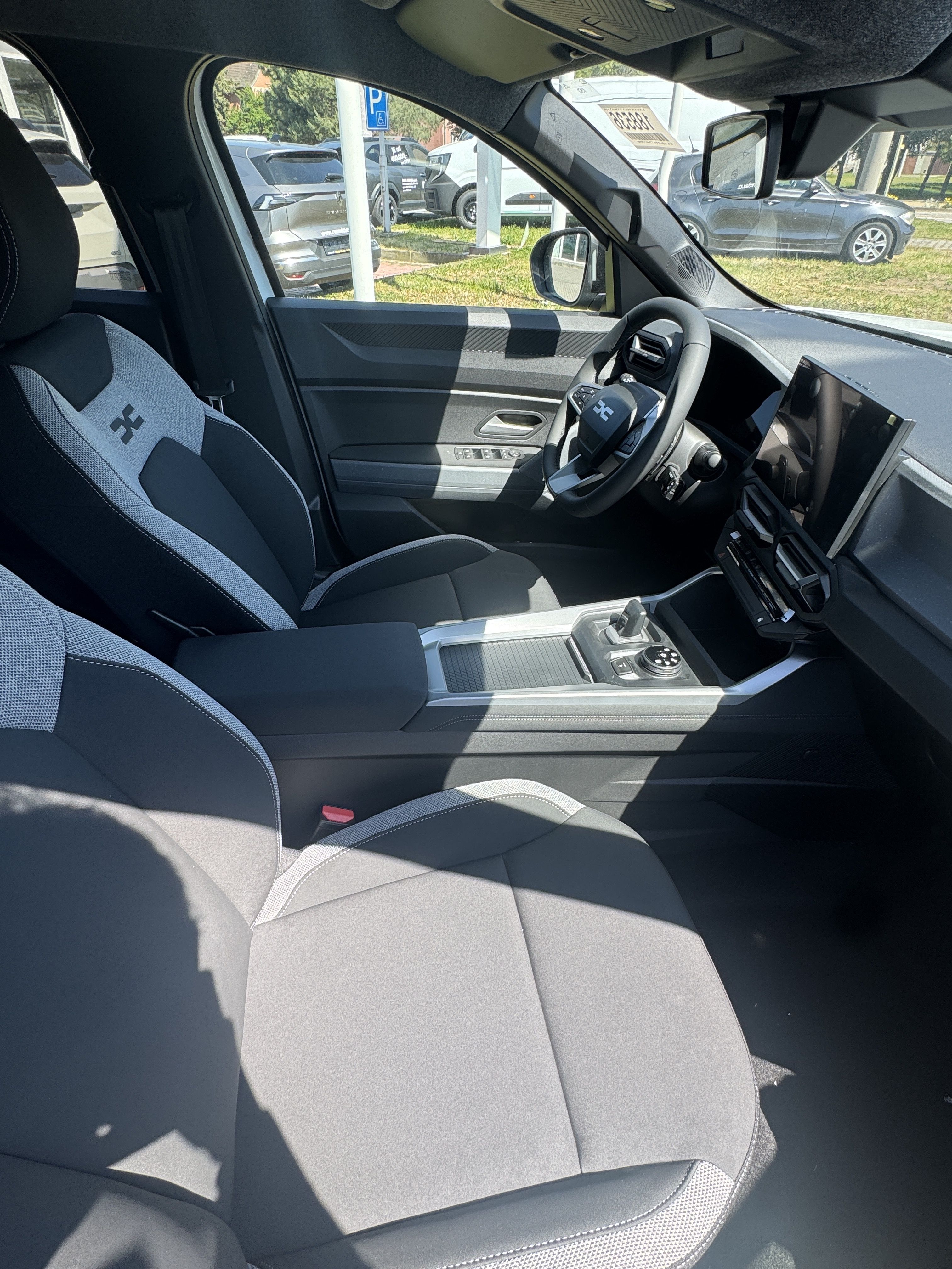 Dacia Bigster, Journey hybrid-G 150 4X4 - fotka 6