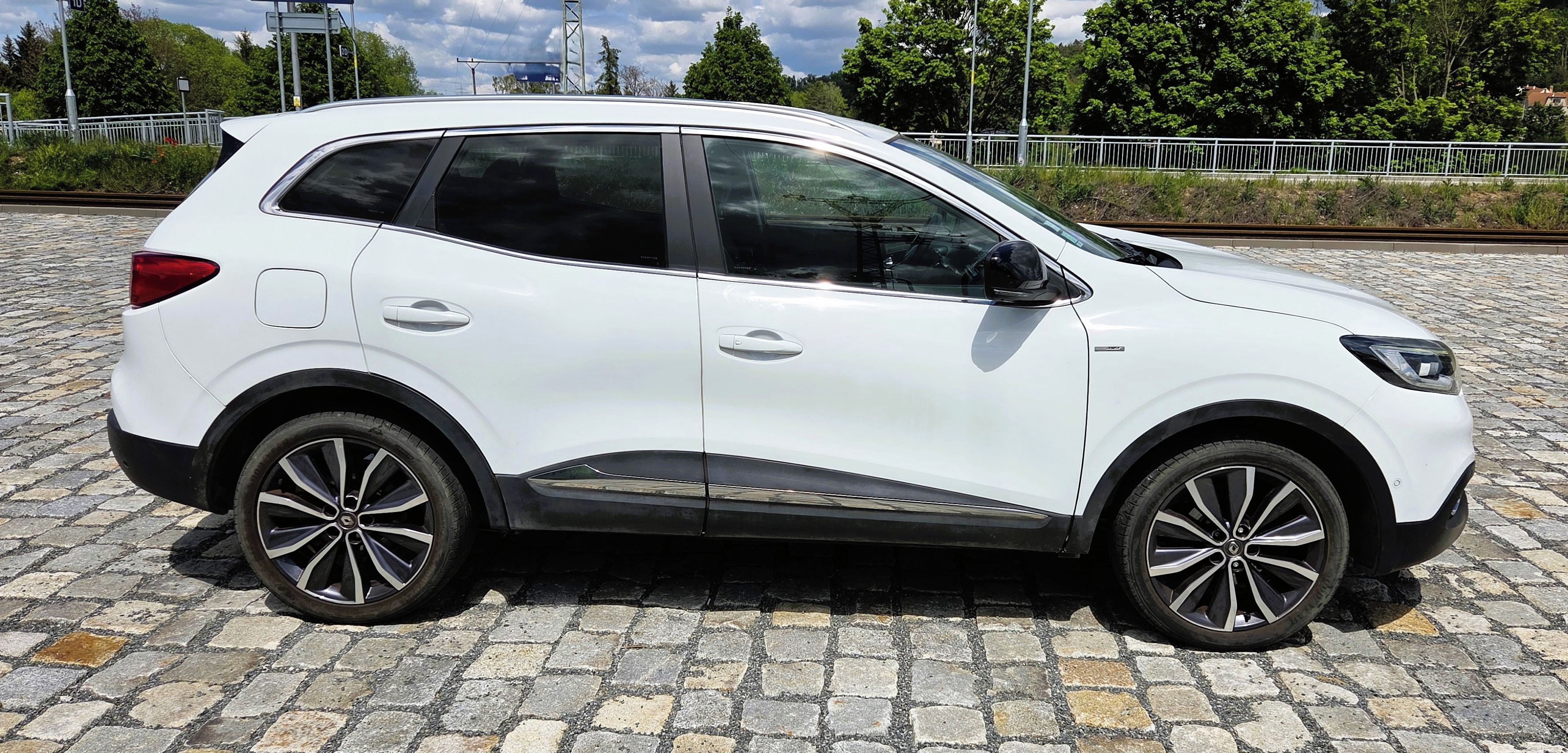 Renault Kadjar, 1.2 TCe, AUTOMAT, BOSE, Tažné - fotka 4
