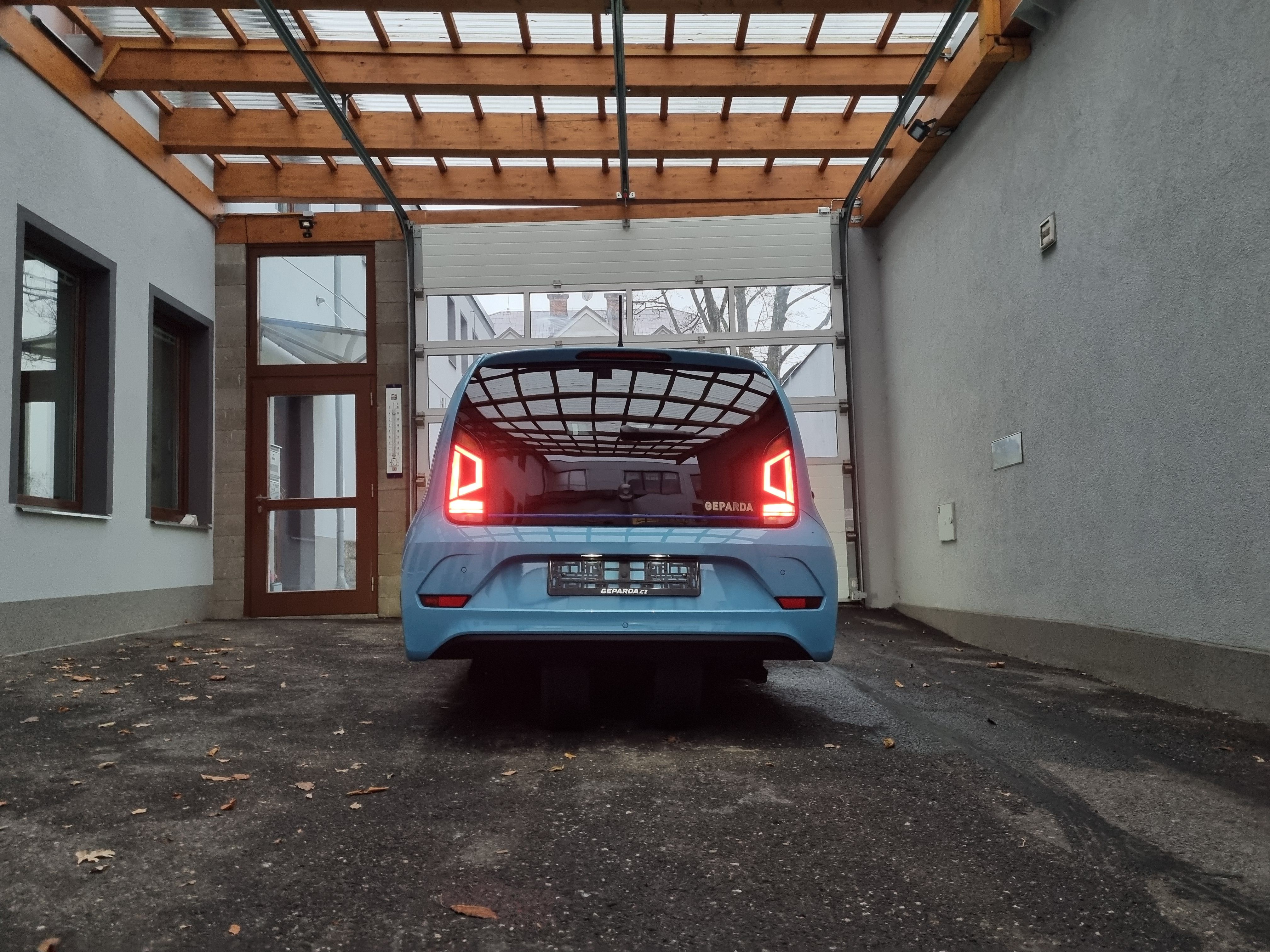 Volkswagen Up!, GEPARDA - od 16 let, ELEKTRO - fotka 4