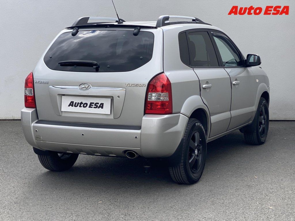 Hyundai Tucson, 2.0i - fotka 4