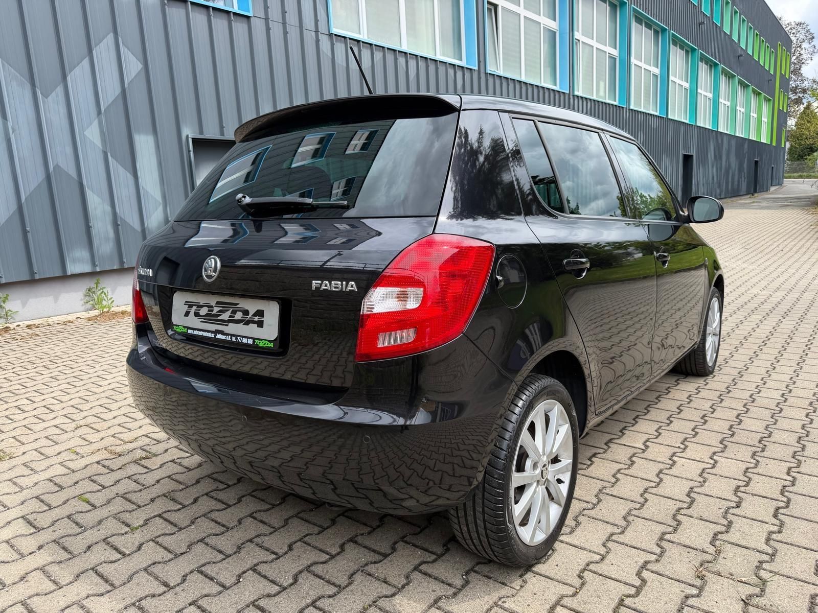 Škoda Fabia, 1,2 TSI Ambition / servis.kn. - fotka 5