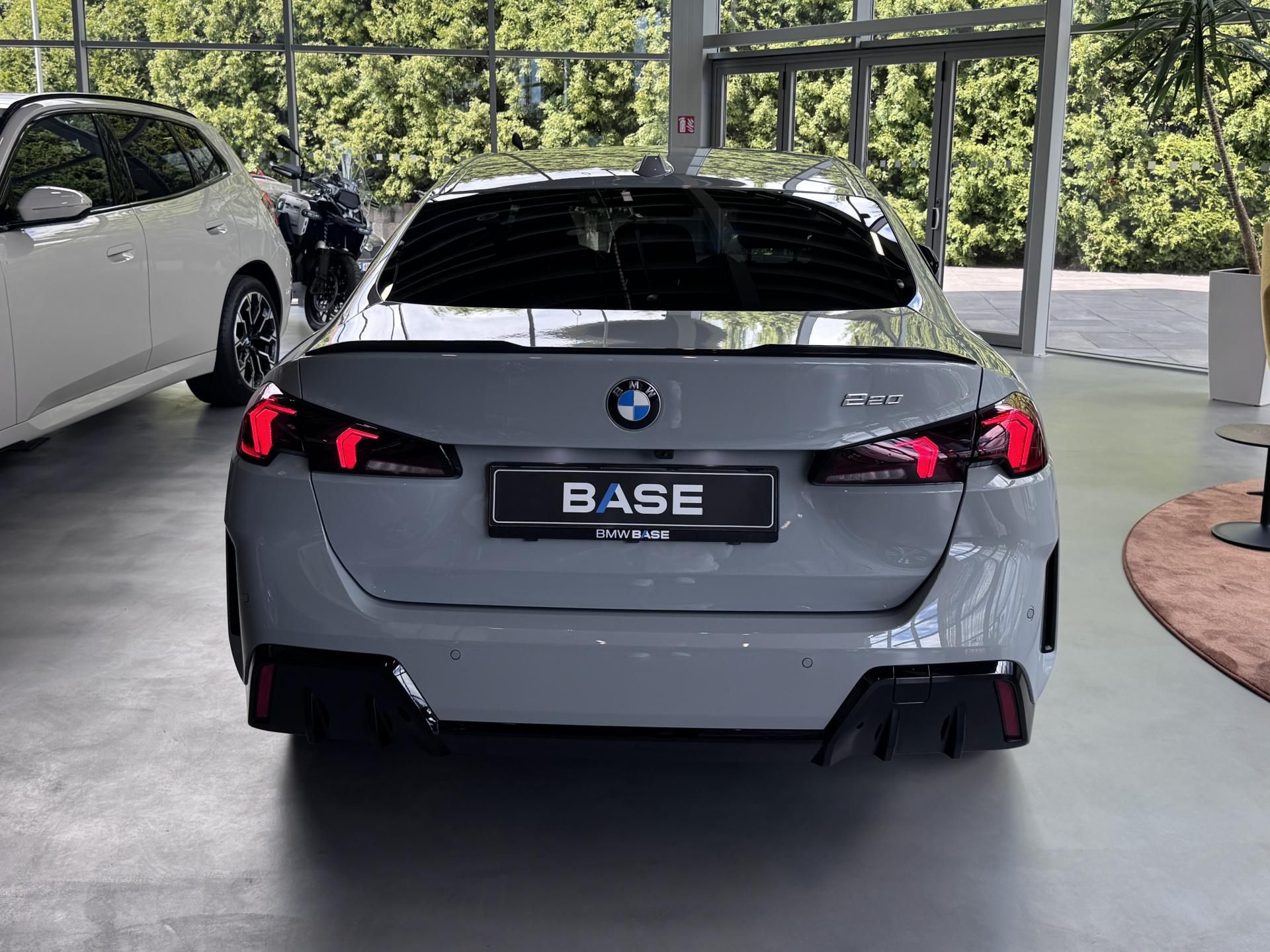 BMW Řada 2, 220 Gran Coupe M-Sport - fotka 4