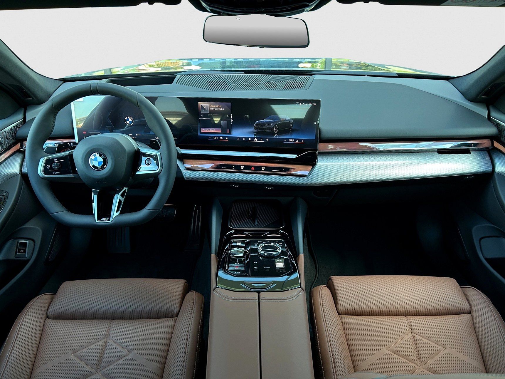 BMW Řada 5 - fotka 6