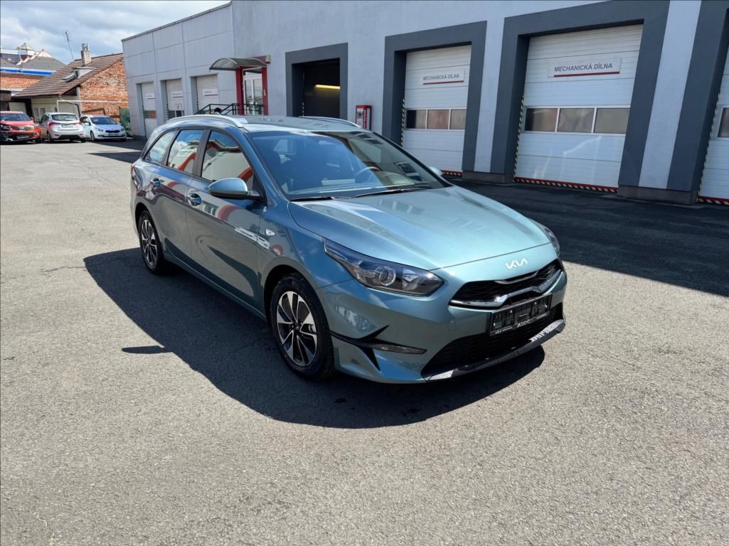 Kia Cee´d, 1,5 SW T-GDI 7DCT SPIN - fotka 3