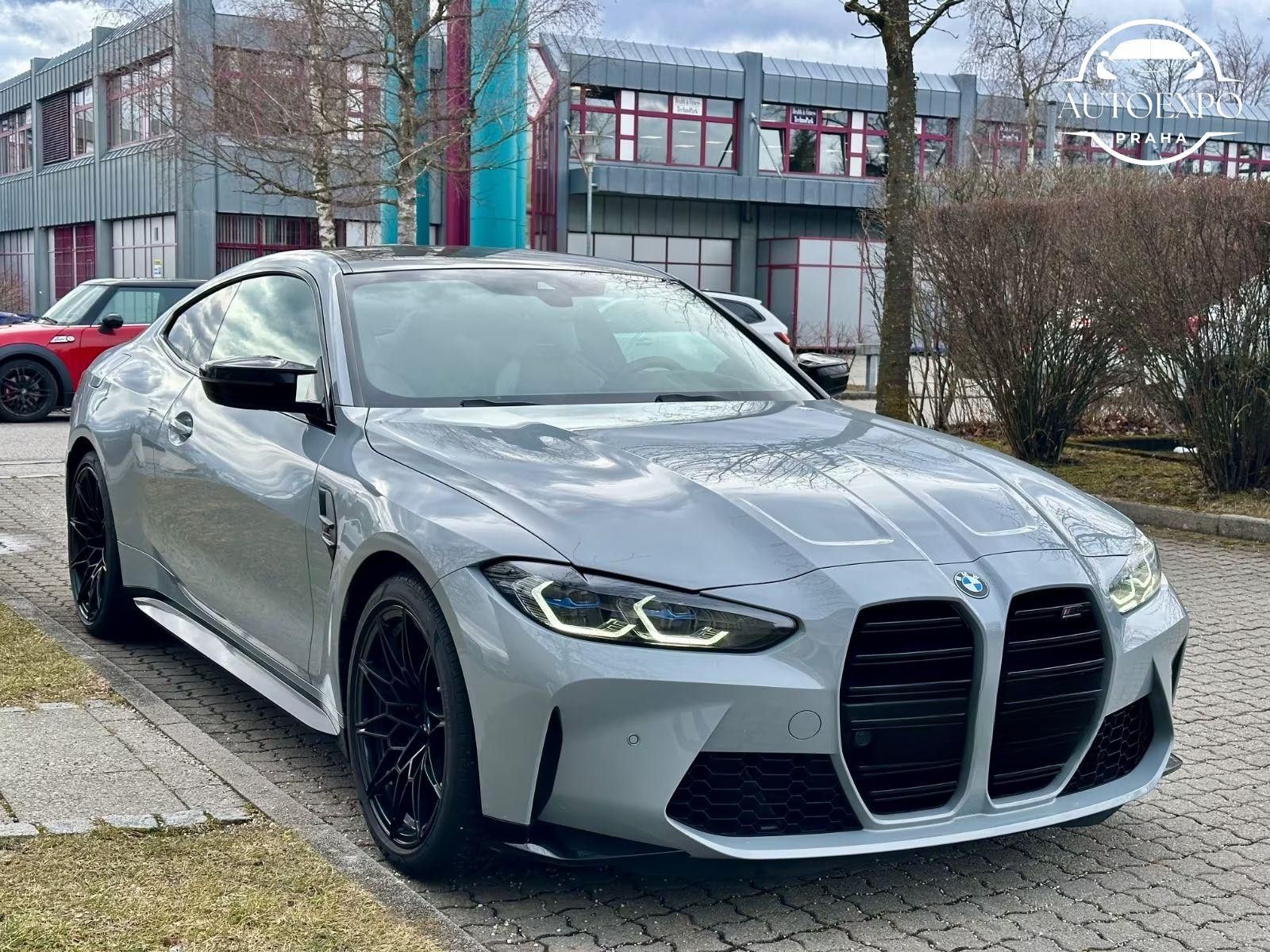 BMW M4, Coupe xDrive Competition- - fotka 3