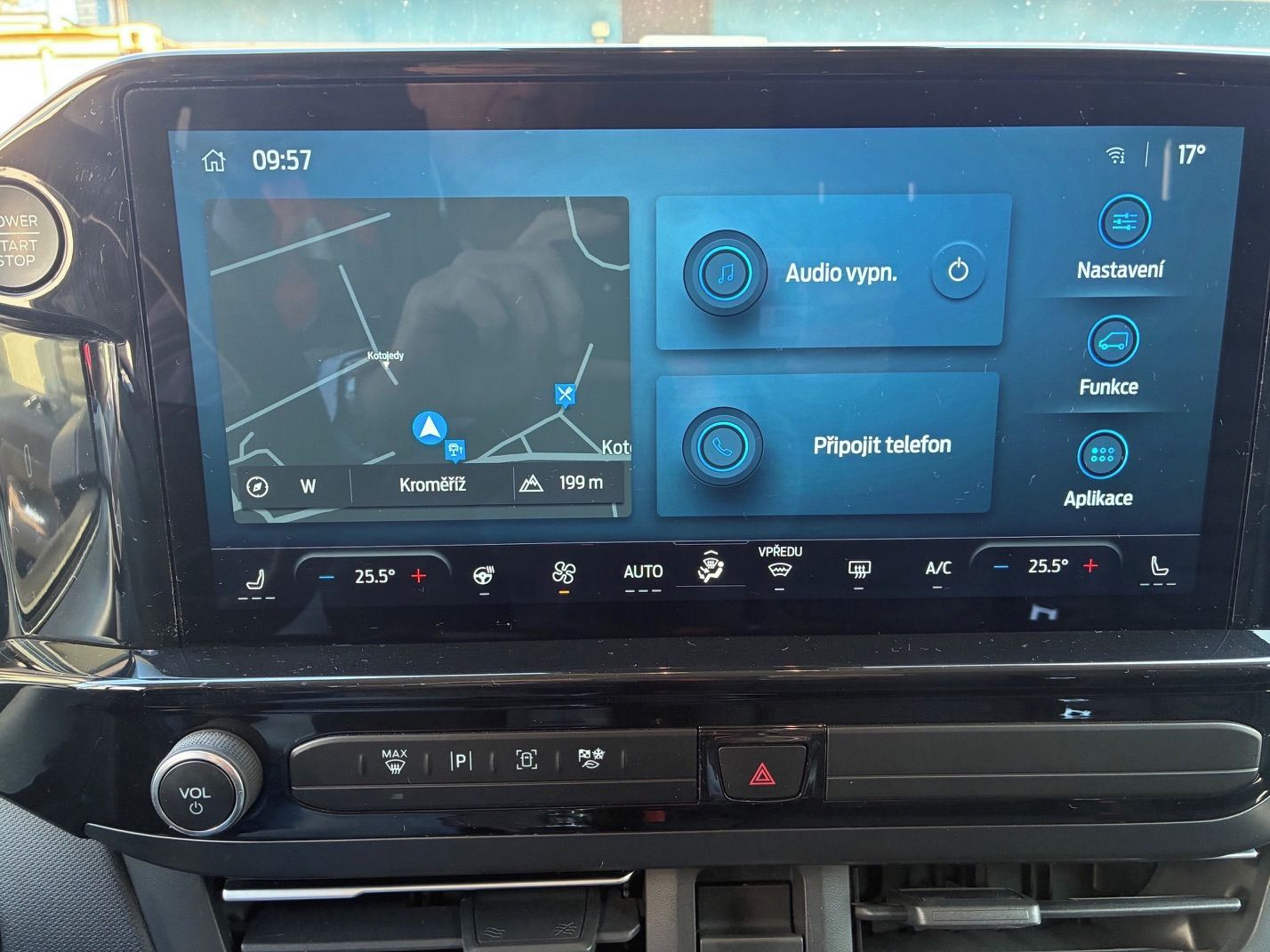 Ford Tourneo Custom, Titanium L2 - fotka 2