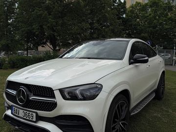 MERCEDES-BENZ GLE 400