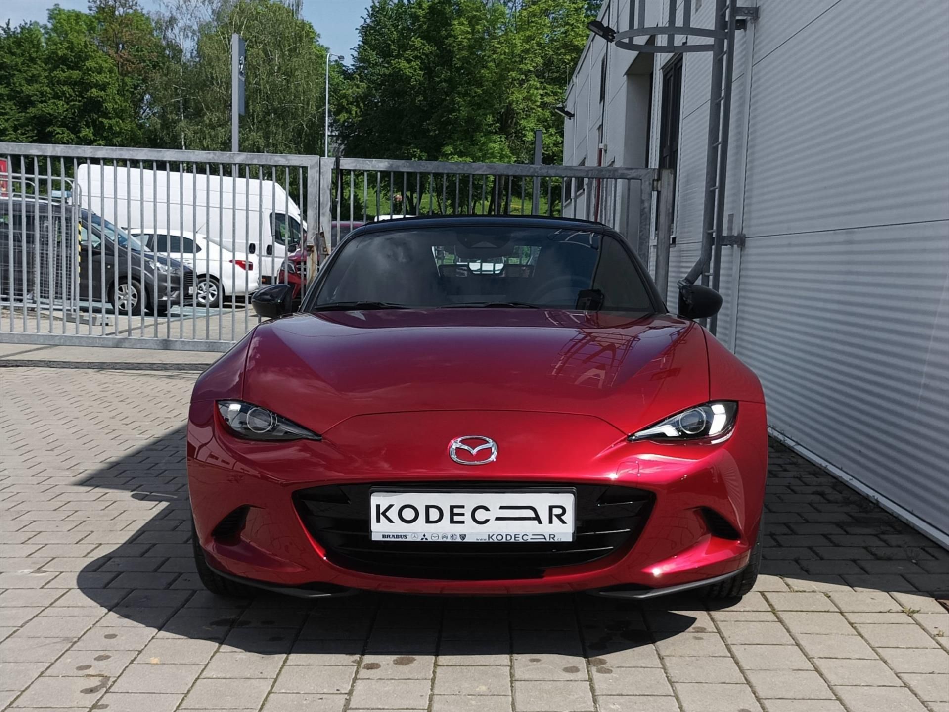 Mazda MX-5, 1,5 Skyactiv-G 132k 6MAN 4x2 - fotka 4