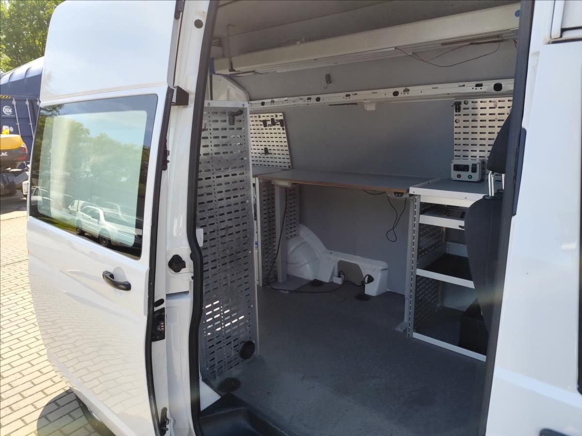 Volkswagen Transporter, 2,0TDI L2H3 DÍLNA 220V TOPENÍ - fotka 4