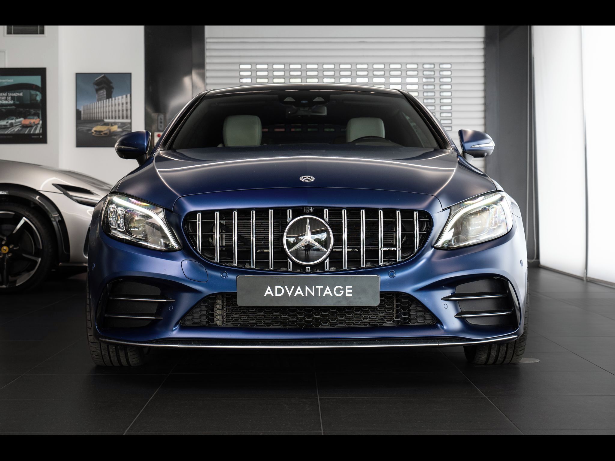 Mercedes-Benz Třídy C, Burmester/360/LED/Pano/Karbon - fotka 2