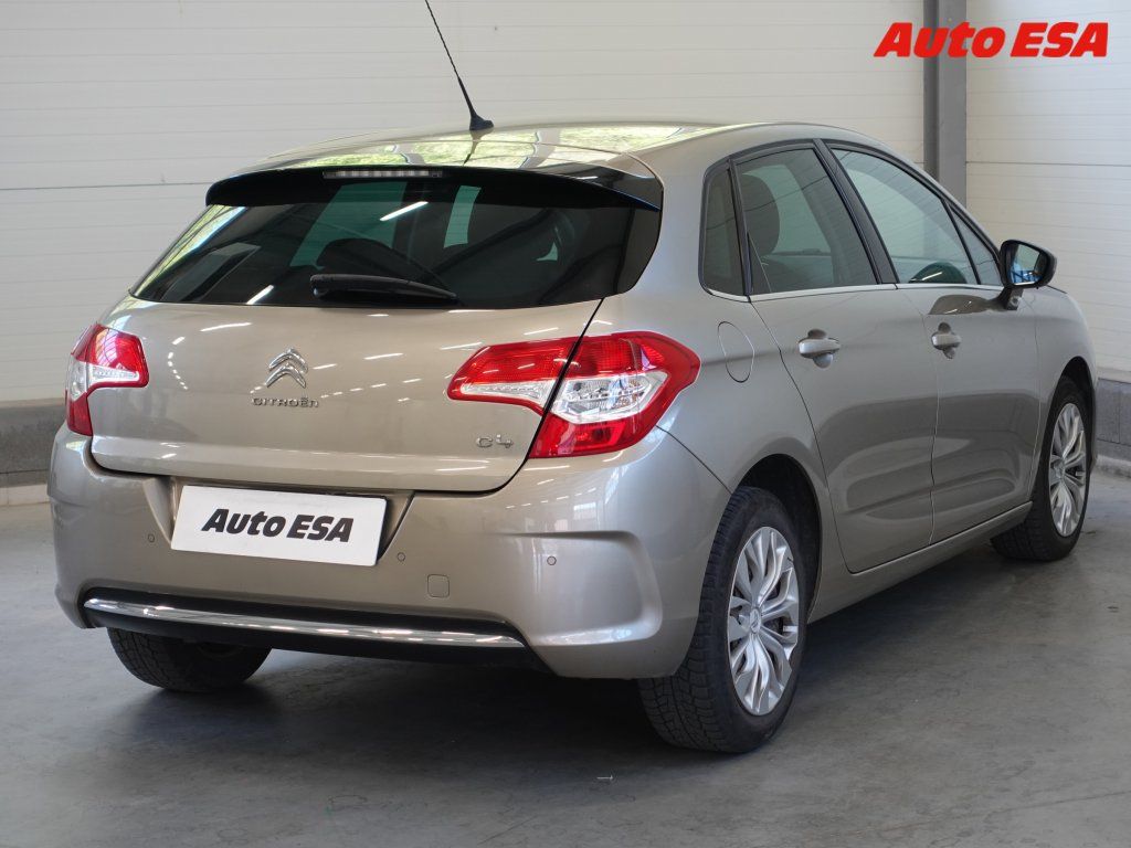 Citroën C4, 1.6vti,2.maj,ČR - fotka 4