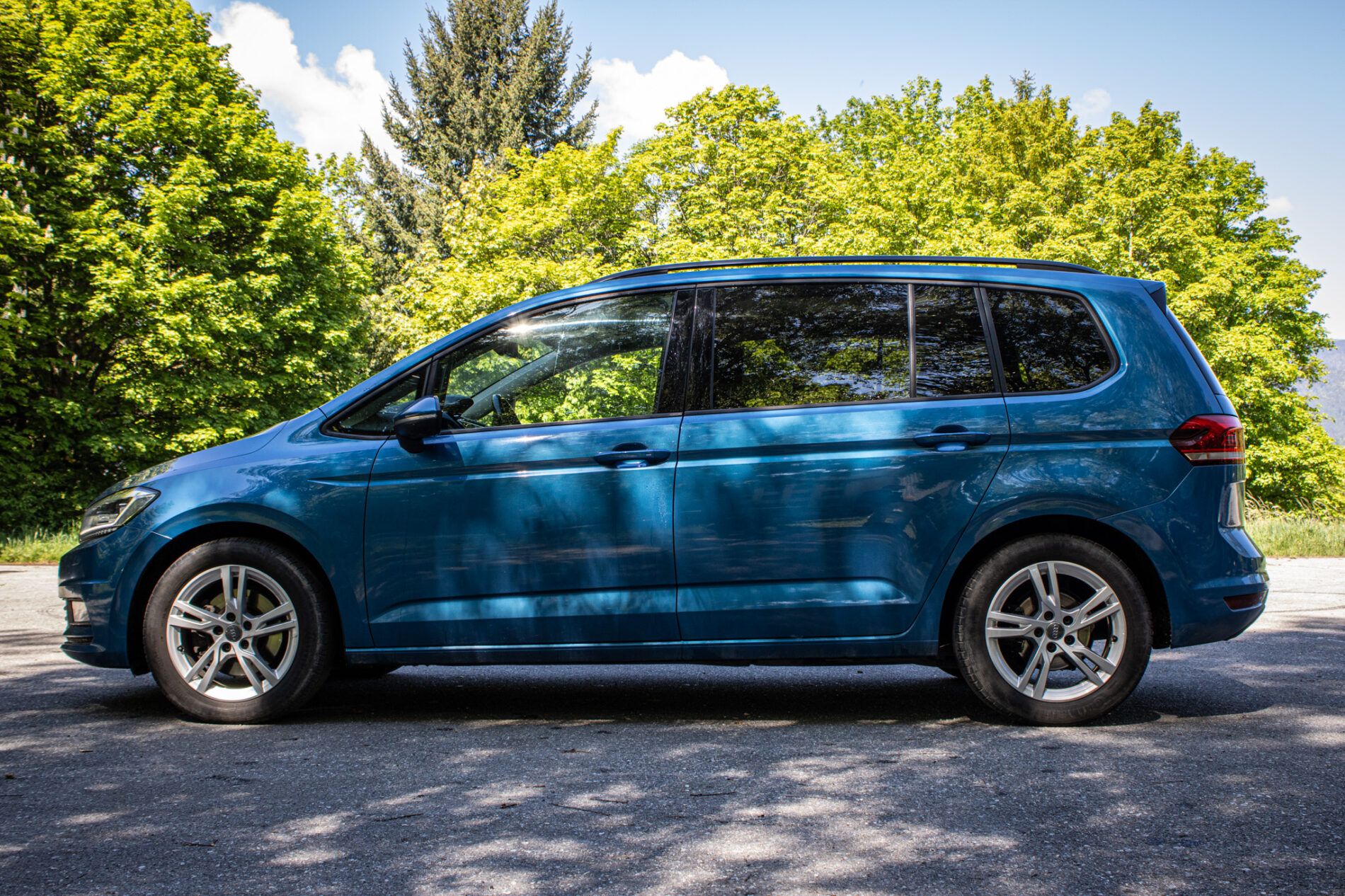 Volkswagen Touran - fotka 4