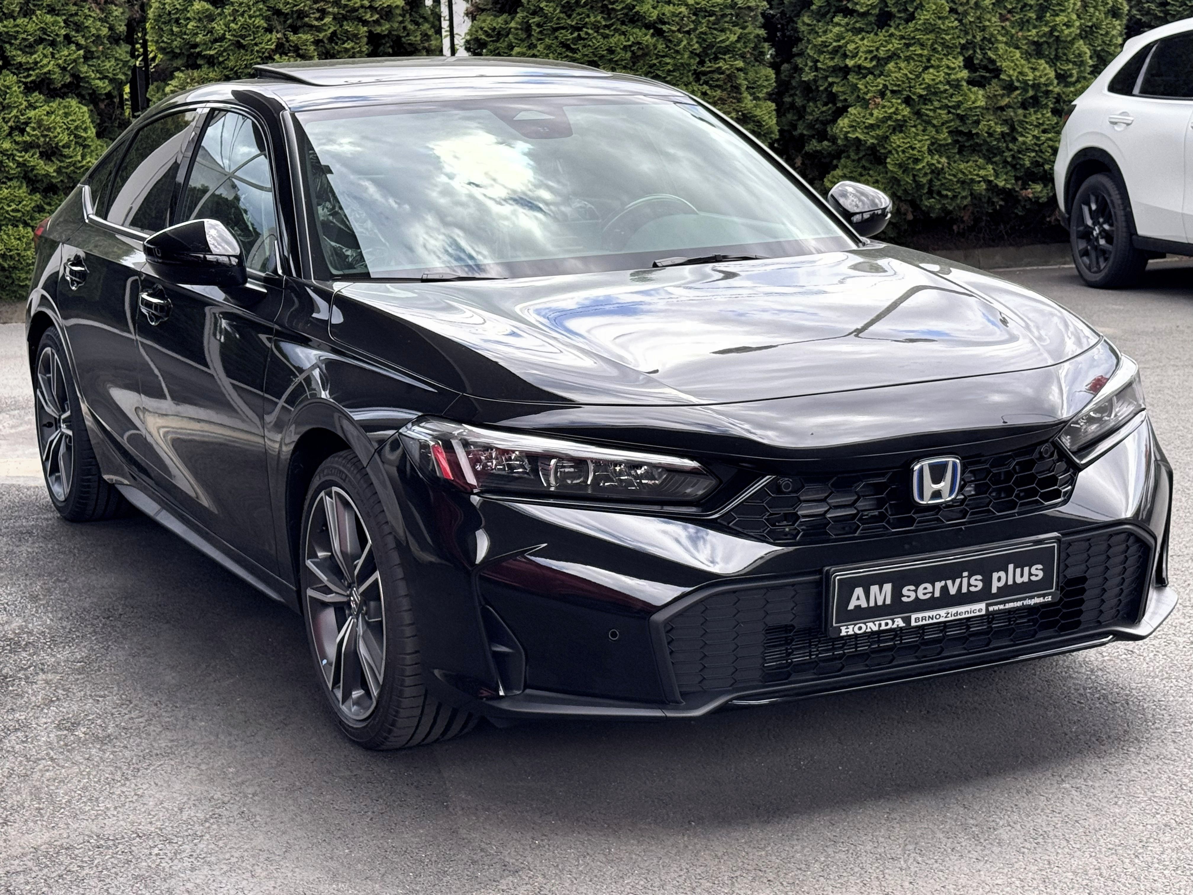 Honda Civic, 2.0e:HEV Advance - fotka 3