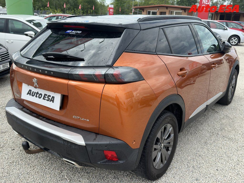 Peugeot 2008, 1.2i,1.maj,ČR,GT Line - fotka 4