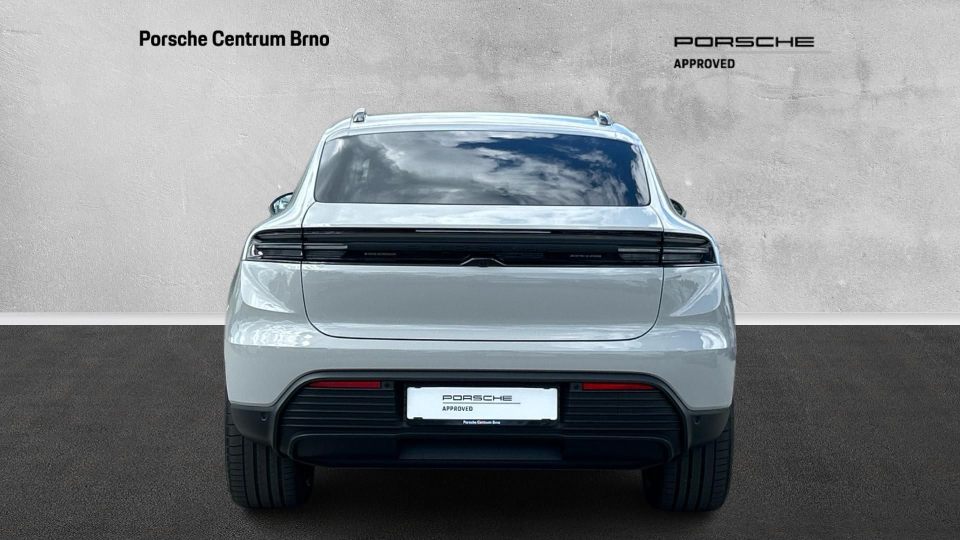 Porsche Macan, 4S Electric - fotka 4