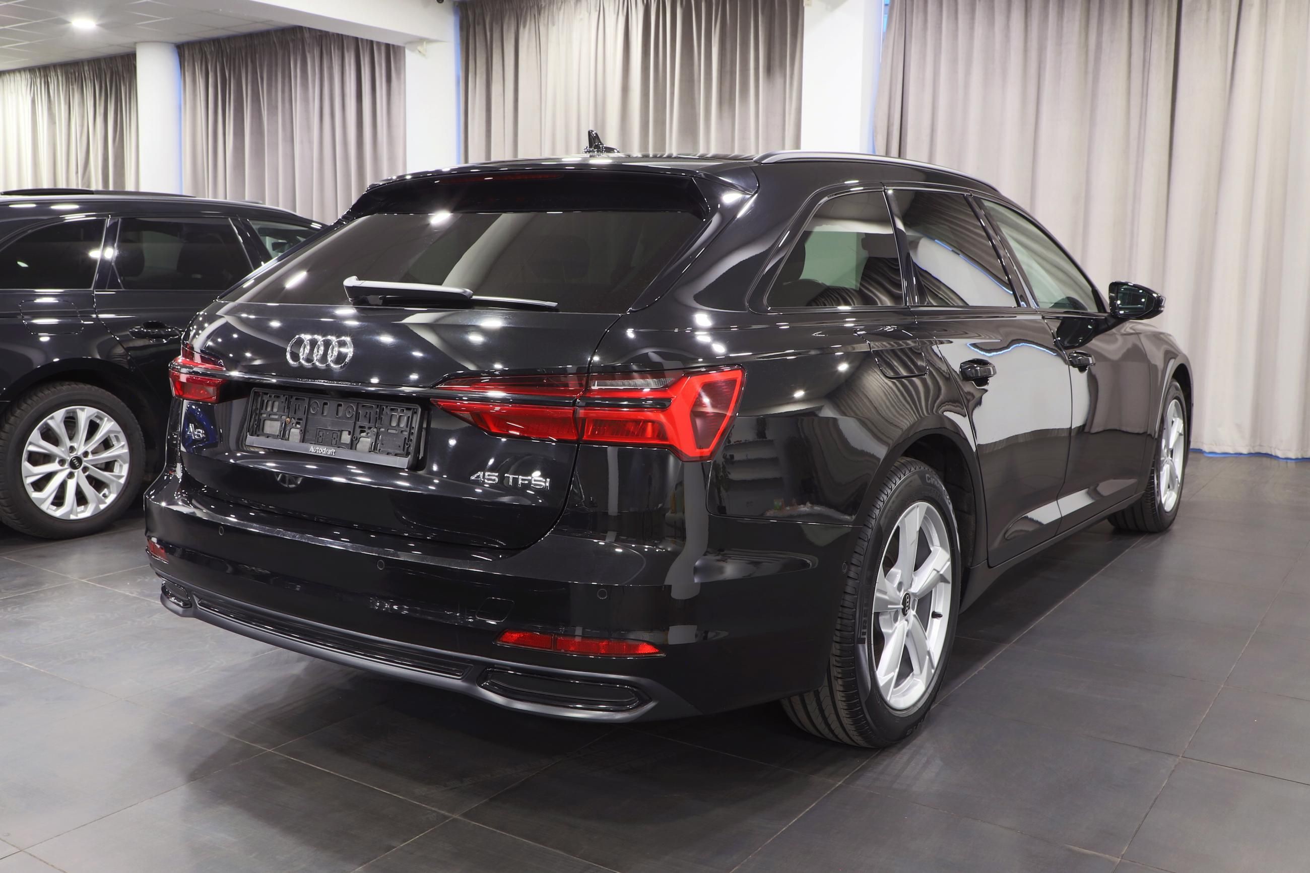 Audi A6, 2.0 45 eTFSI 195kW S-tronic - fotka 3