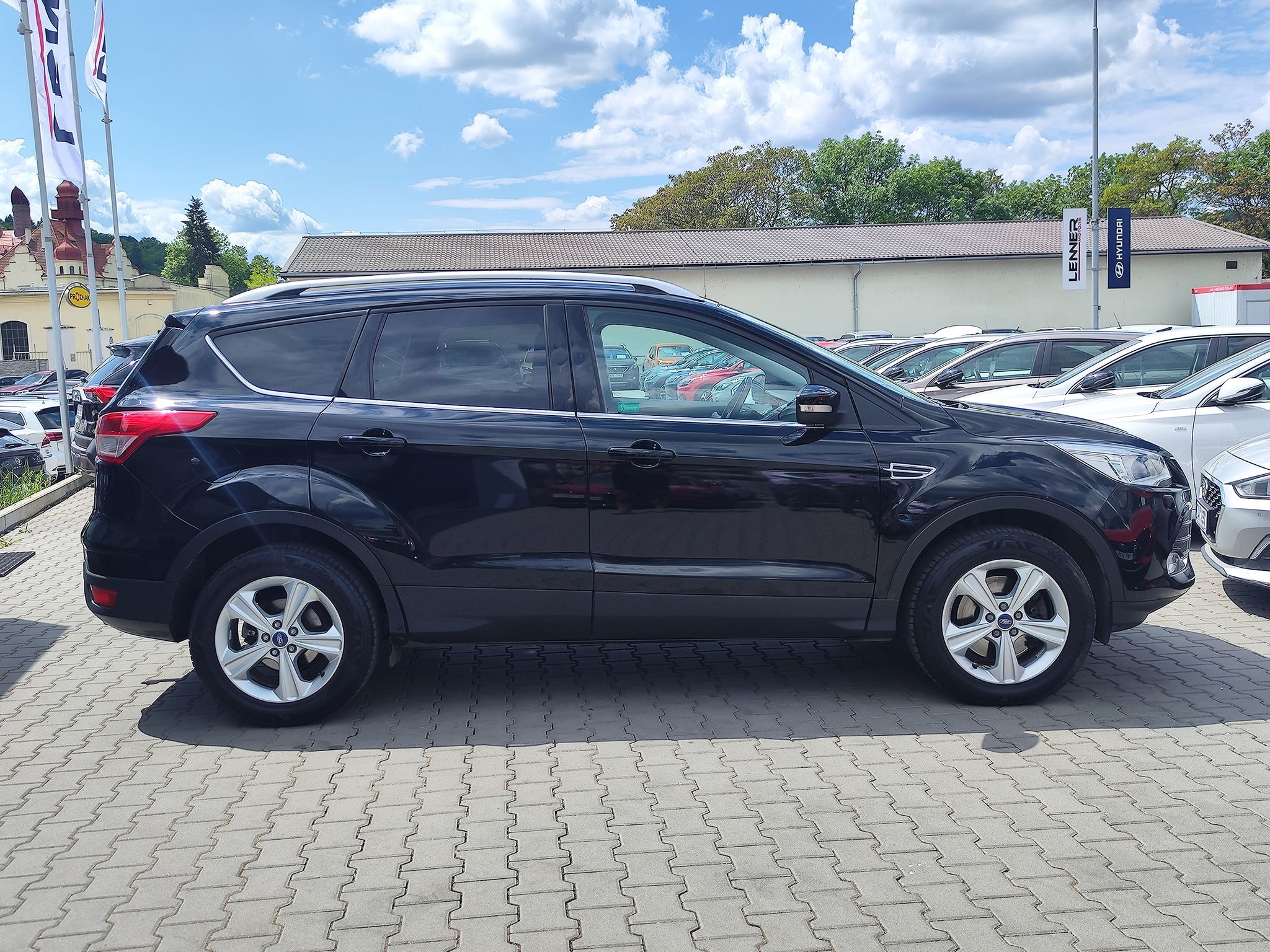 Ford Kuga, 2.0 TDCi/110kW Trend 4x4 - fotka 4