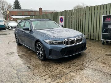 330i xDrive Touring