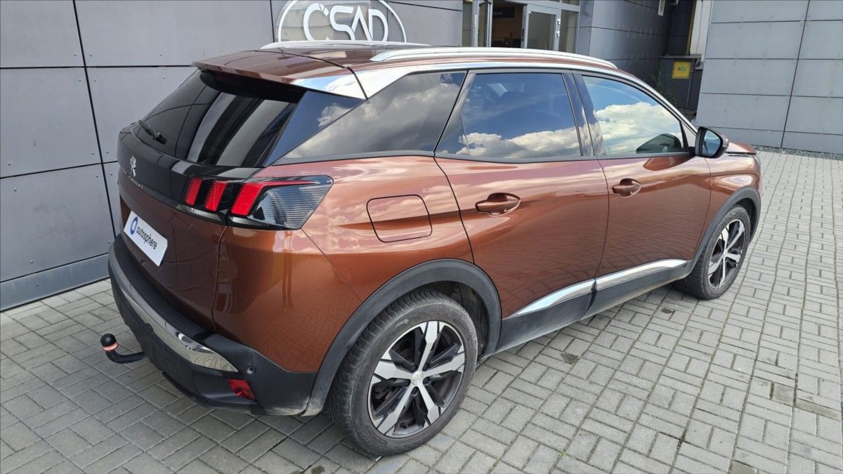 Peugeot 3008, 1,2 EAT8 Allure - fotka 2