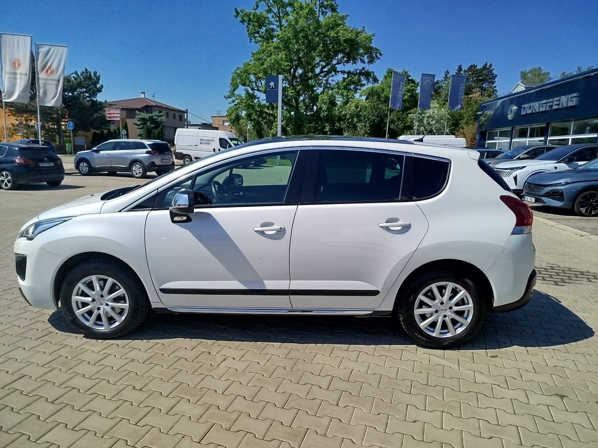 Peugeot 3008, ALLURE 2.0HDi 150 M6*DPH*TAŽNÉ - fotka 6
