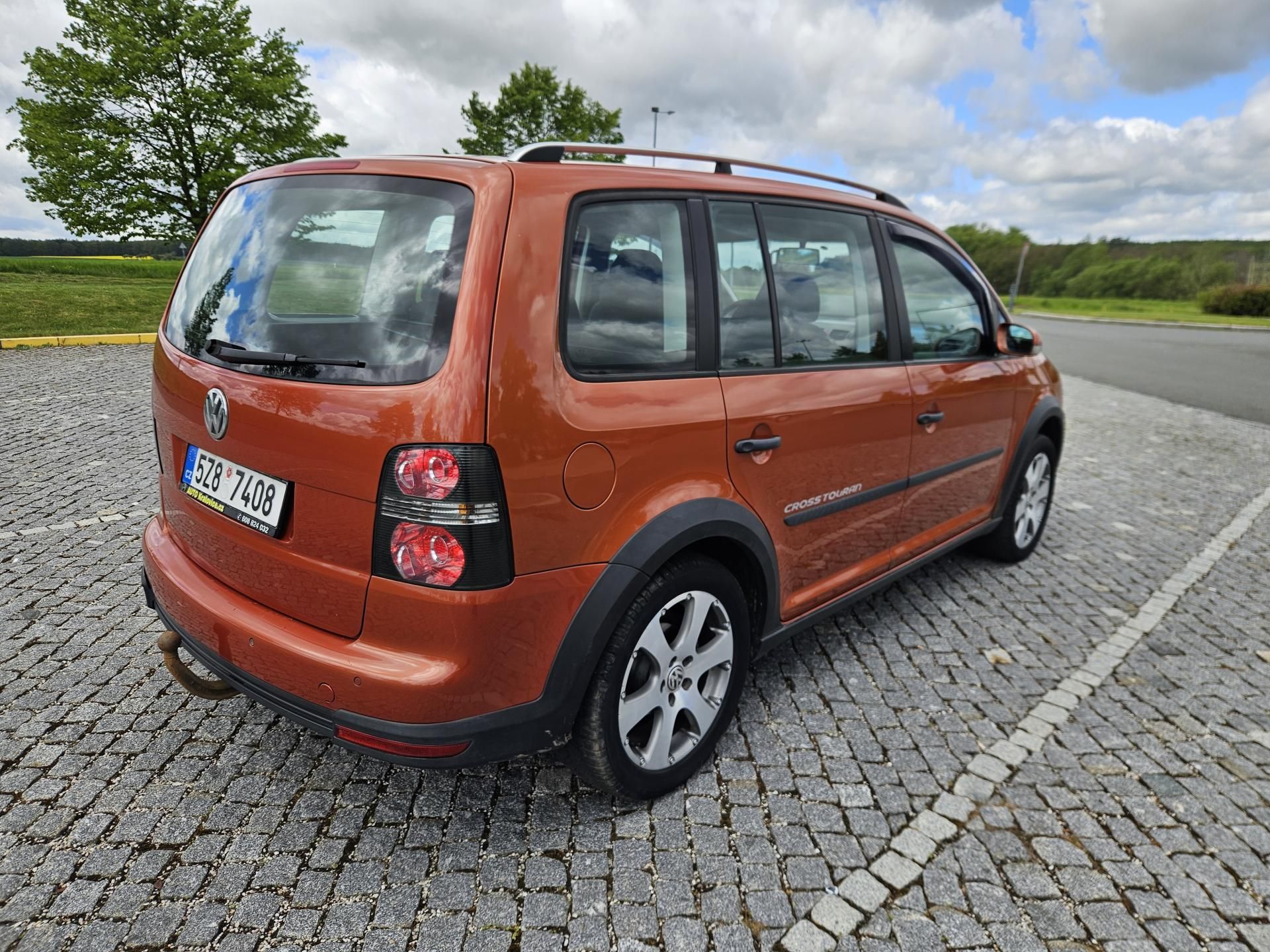Volkswagen Touran, CROSS 1.9TDI, SPLÁTKY - fotka 6