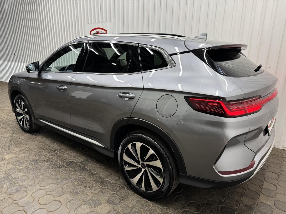 BYD Seal U, 1.5 PHEV 160kW DM-I PANO BOOST - fotka 6