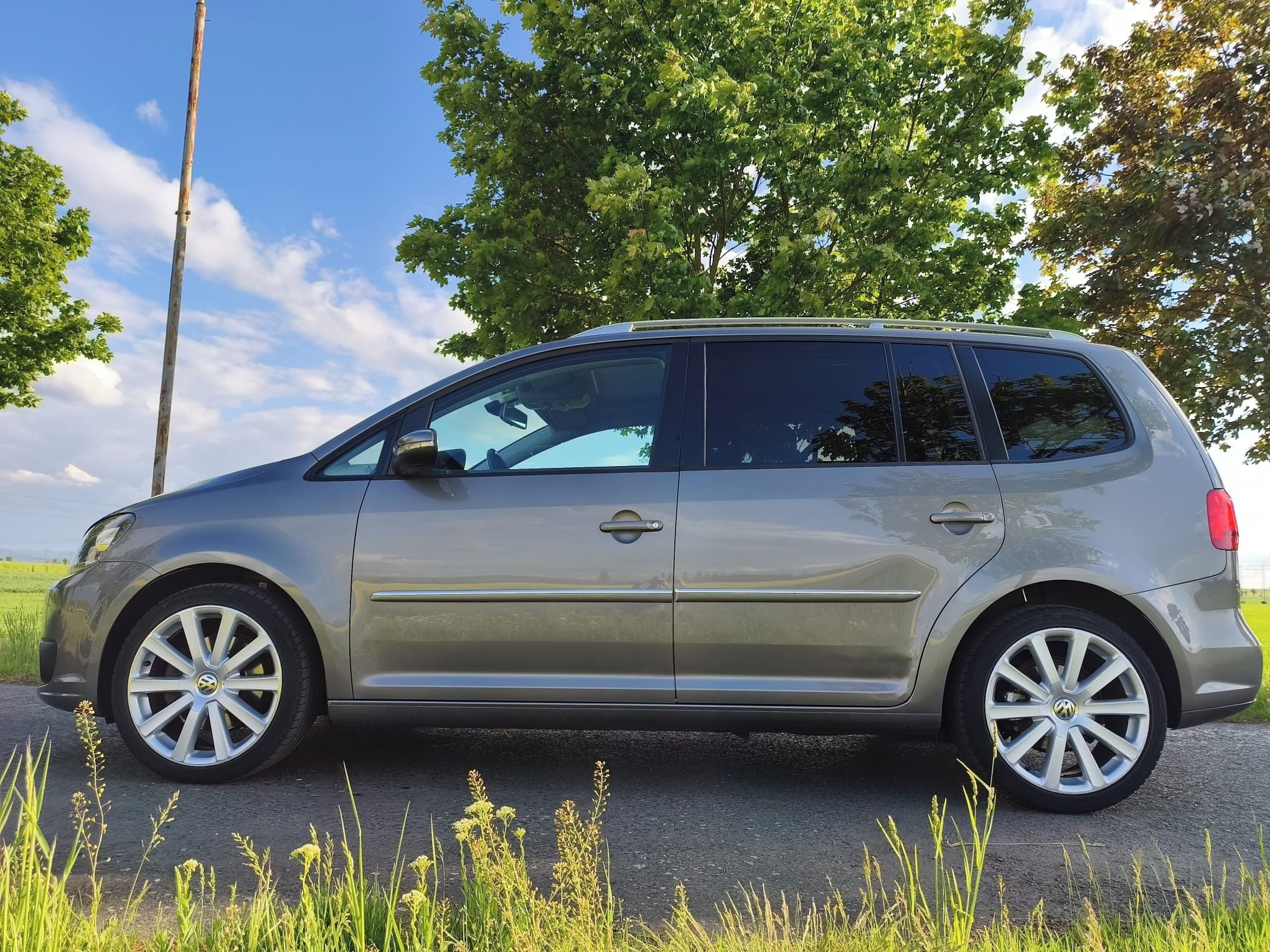 Volkswagen Touran, 1,4 TSi 125 kW, 7 míst - fotka 5
