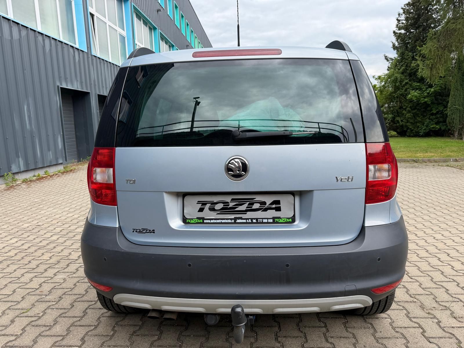 Škoda Yeti, 2,0 TDI servis.k + sada pneu - fotka 4