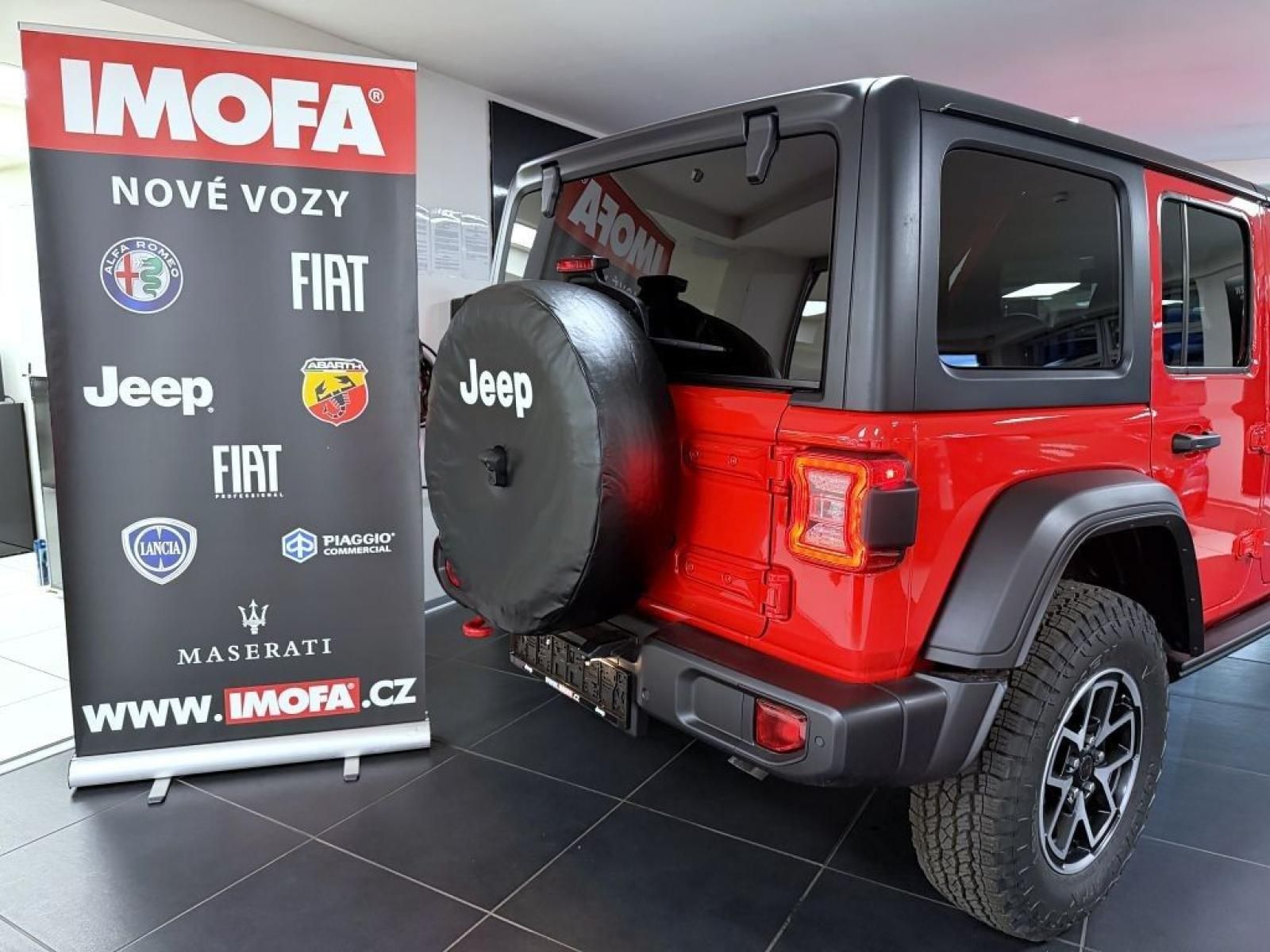 Jeep Wrangler, Unlimited 2.0T 272k AT8 - fotka 5