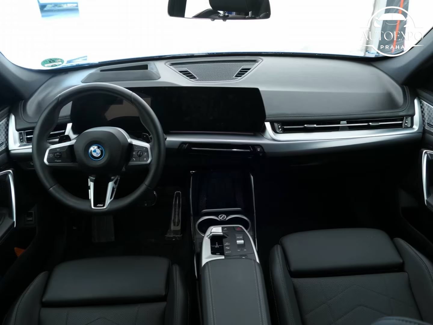 BMW X1, xDrive30e M Sportpaket - fotka 6