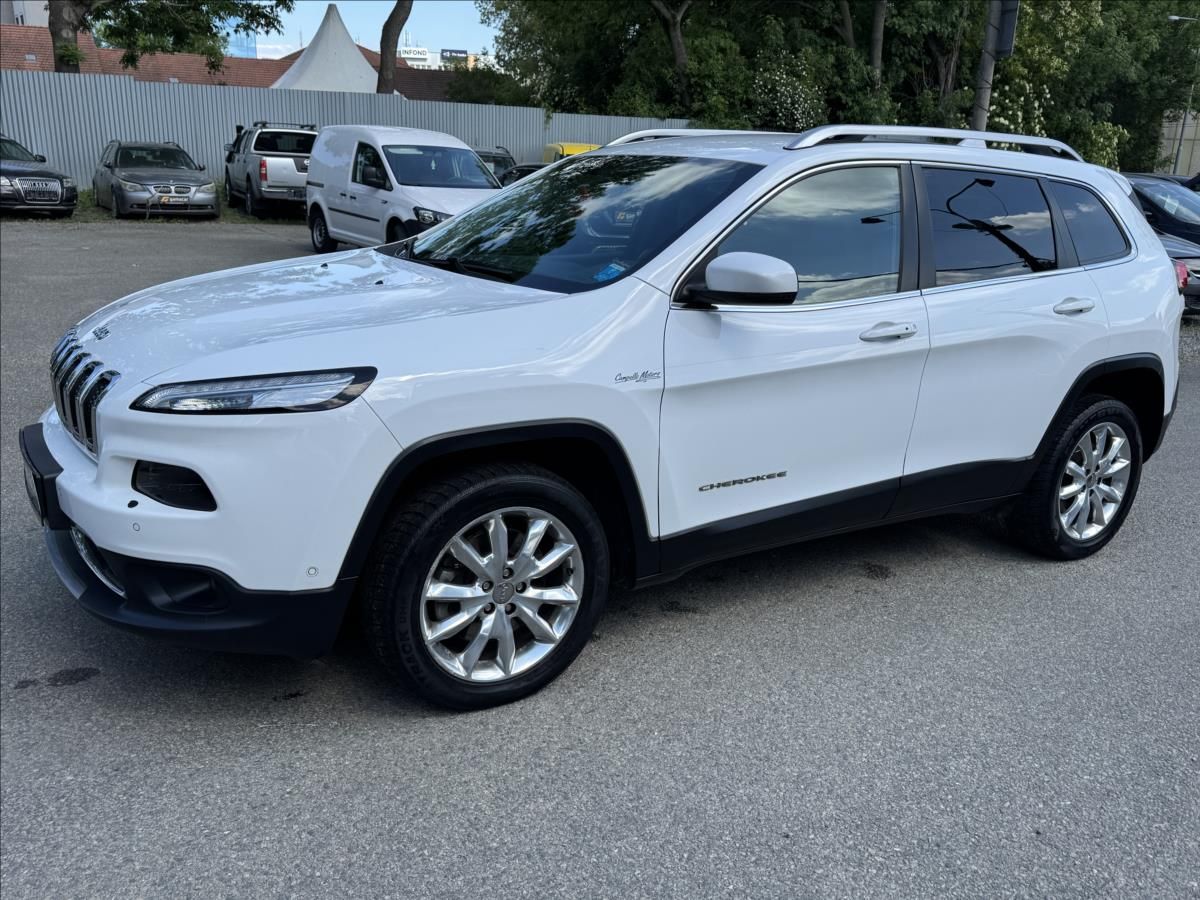 Jeep Cherokee, 2,2 4x4+KRASNÝ STVA.!! - fotka 5