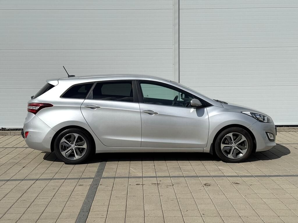Hyundai i30, 1.6 CRDi 100 kW - fotka 4