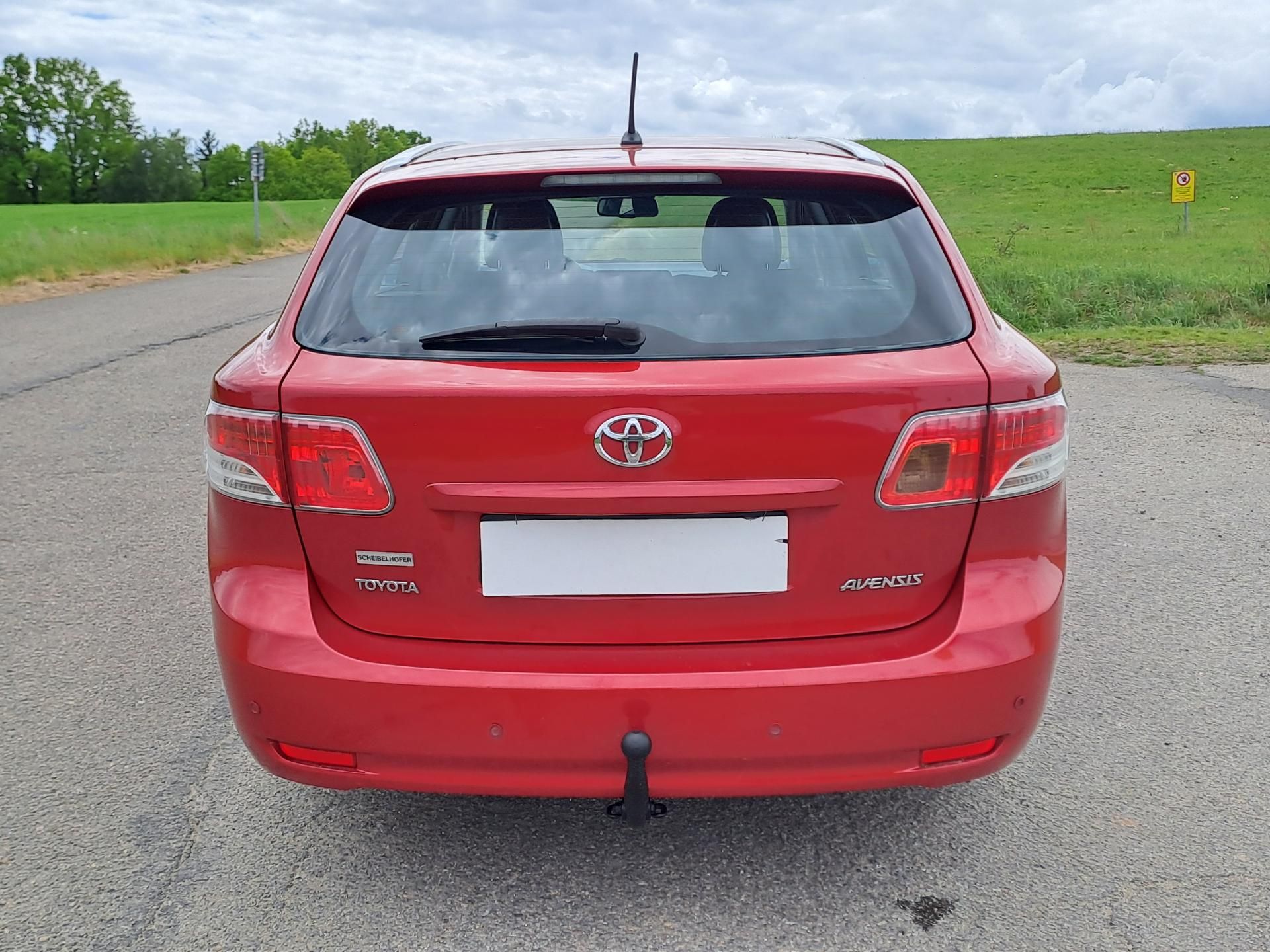 Toyota Avensis, 1.8 VVT-i NAVI PĚKNÝ STAV - fotka 6
