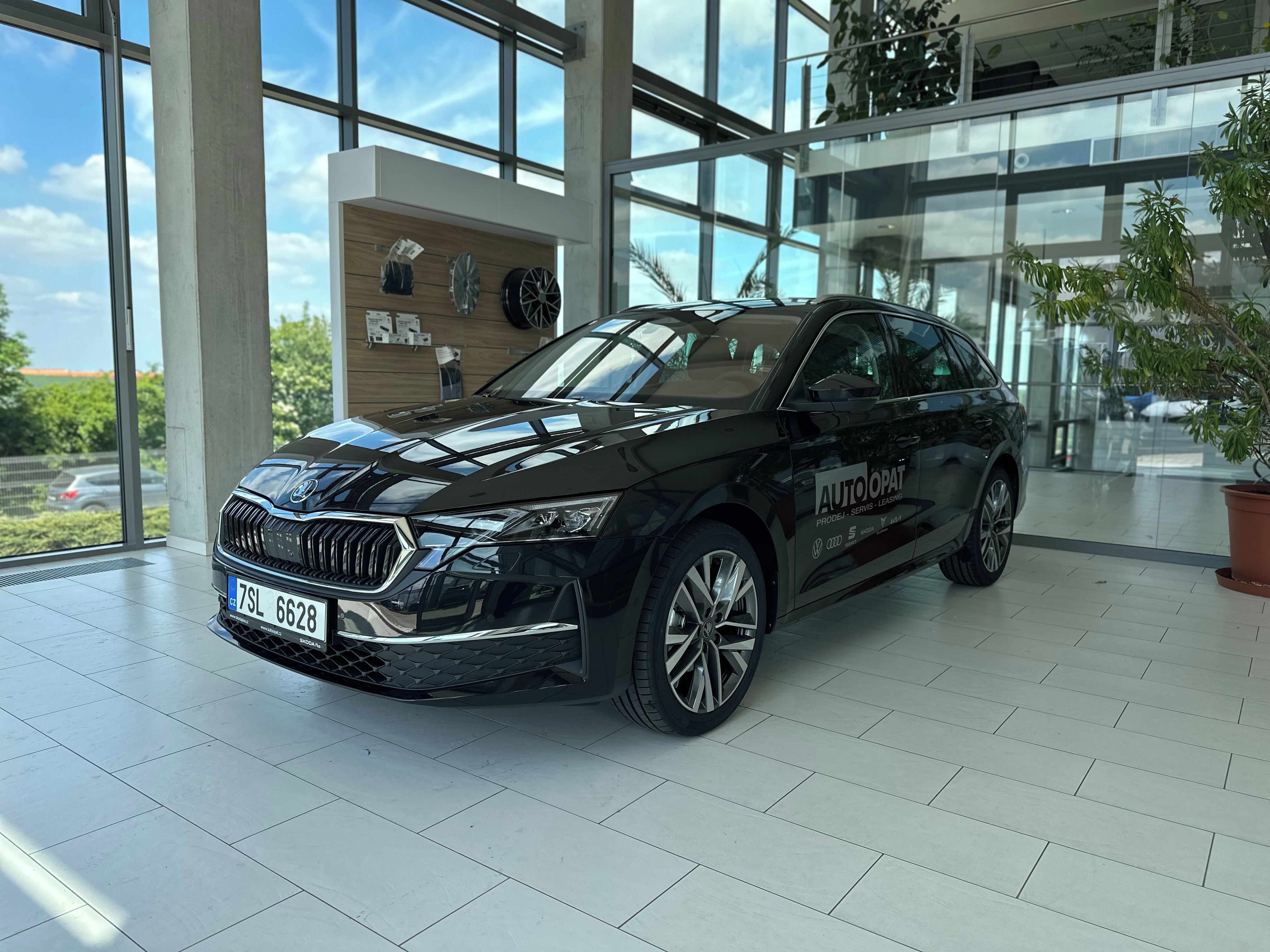 Škoda Octavia, Excl. Selection2,0 TDI 110 kW - fotka 3